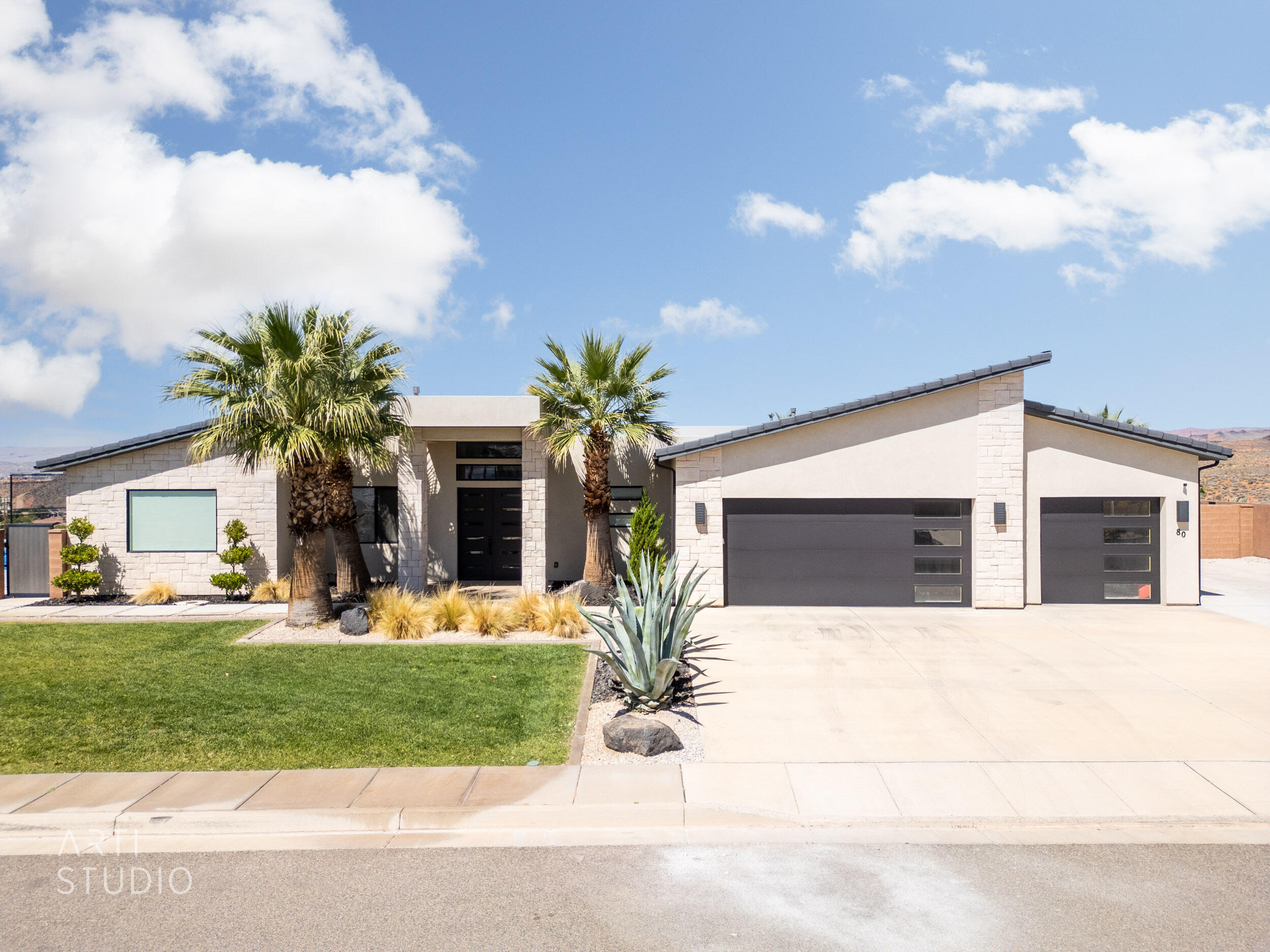 80 S Rocky Point Cir — photo