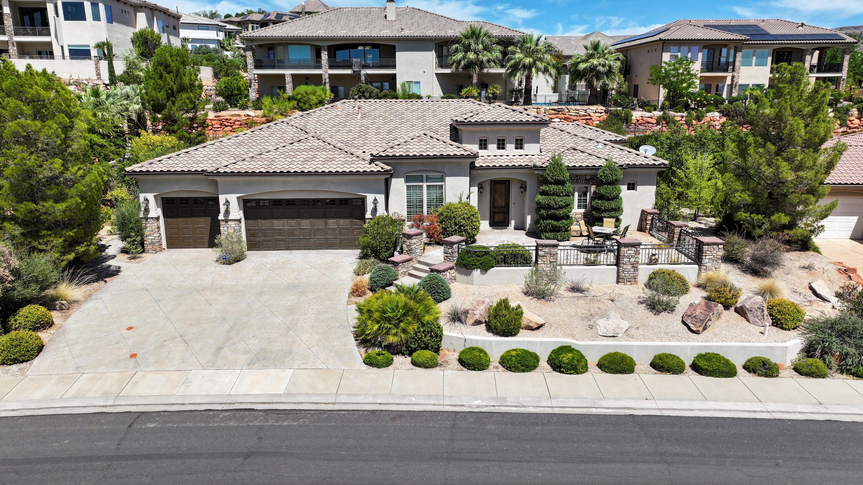 1389 N Boston Rd, Washington, UT 84780 — photo 2