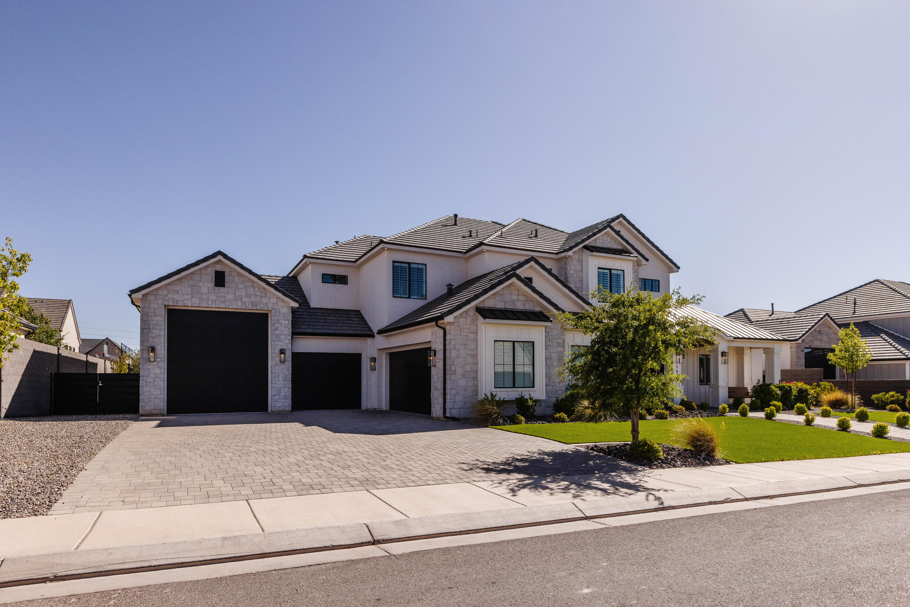 1597 W Belayer Dr — photo