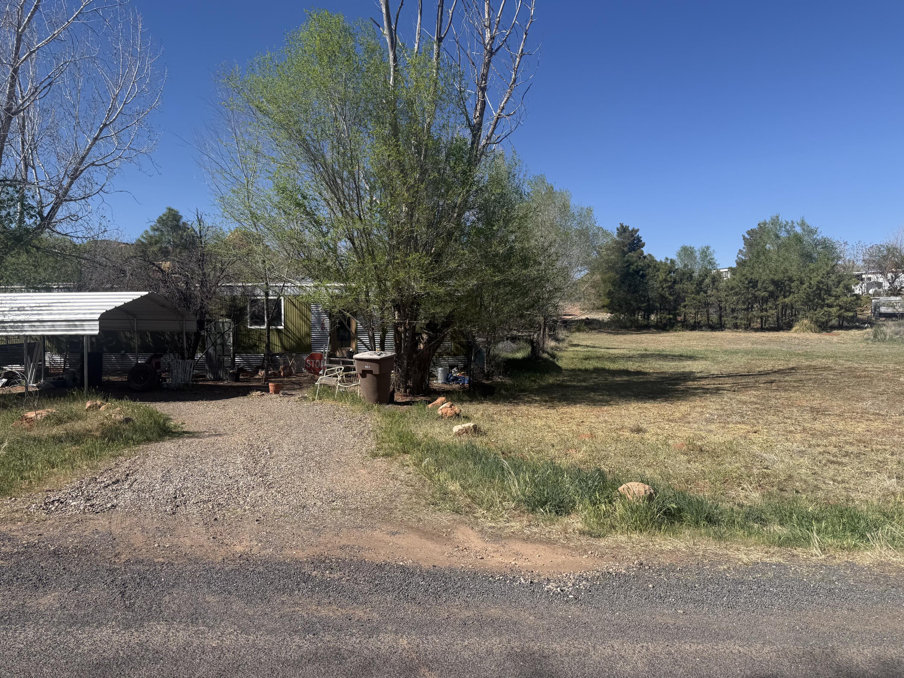 760 W Navajo Dr — photo