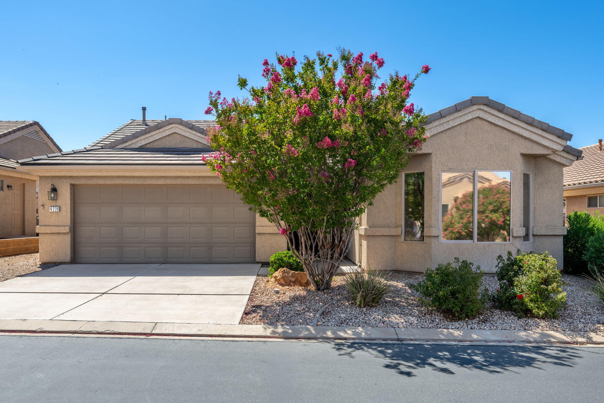 4226 S Hamlet Hill Dr — photo
