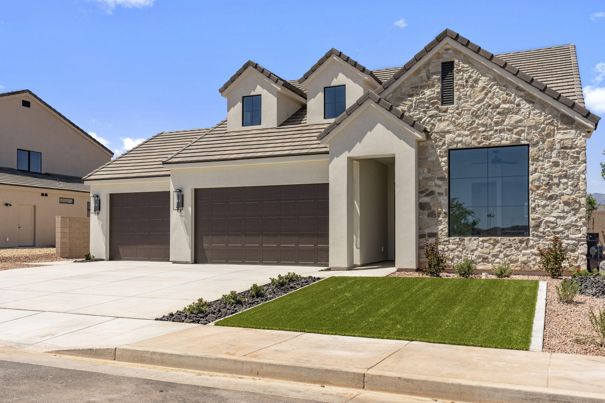 2401 Patricia Dr — photo