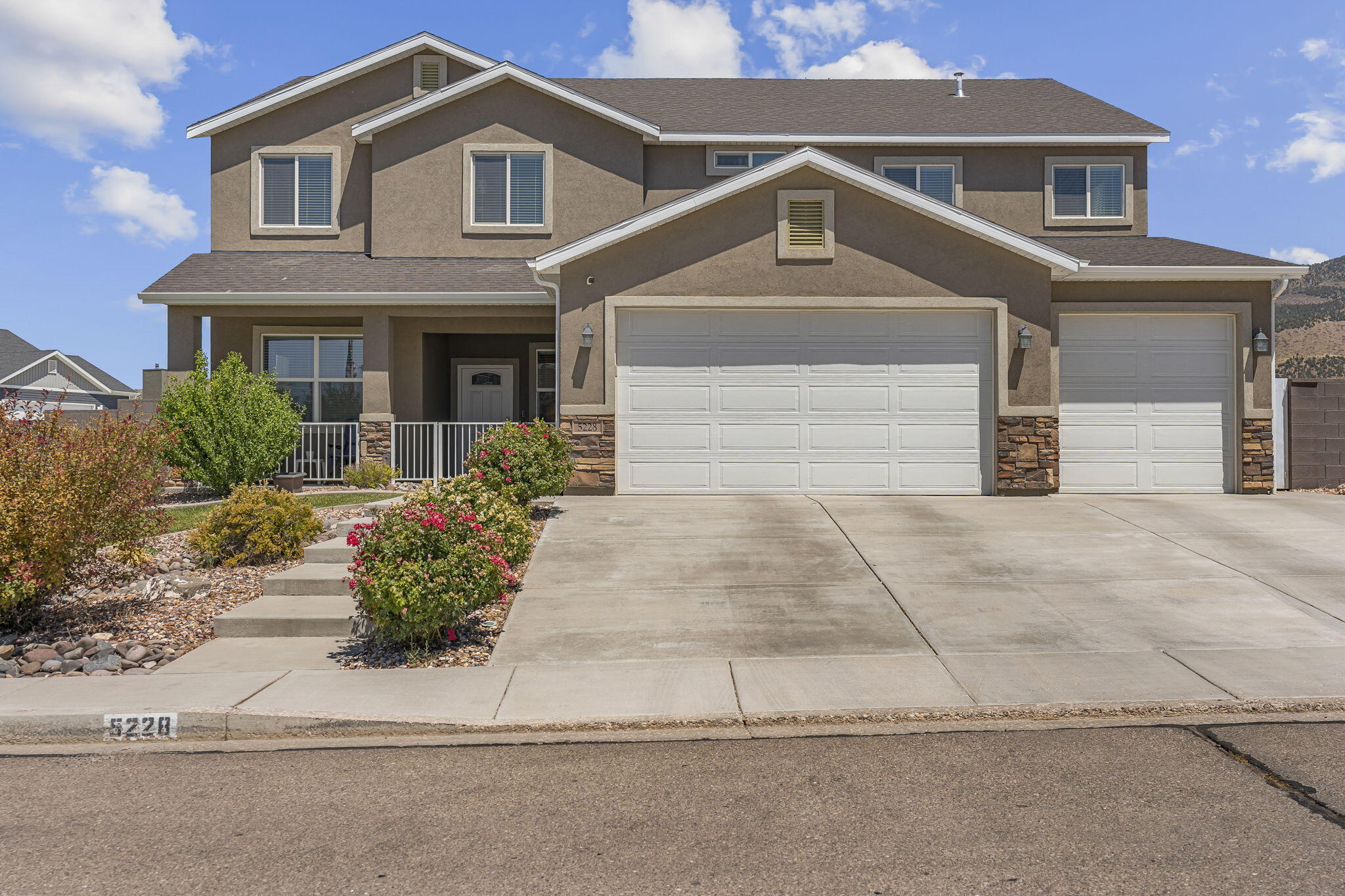 5228 N Scenic Dr — photo