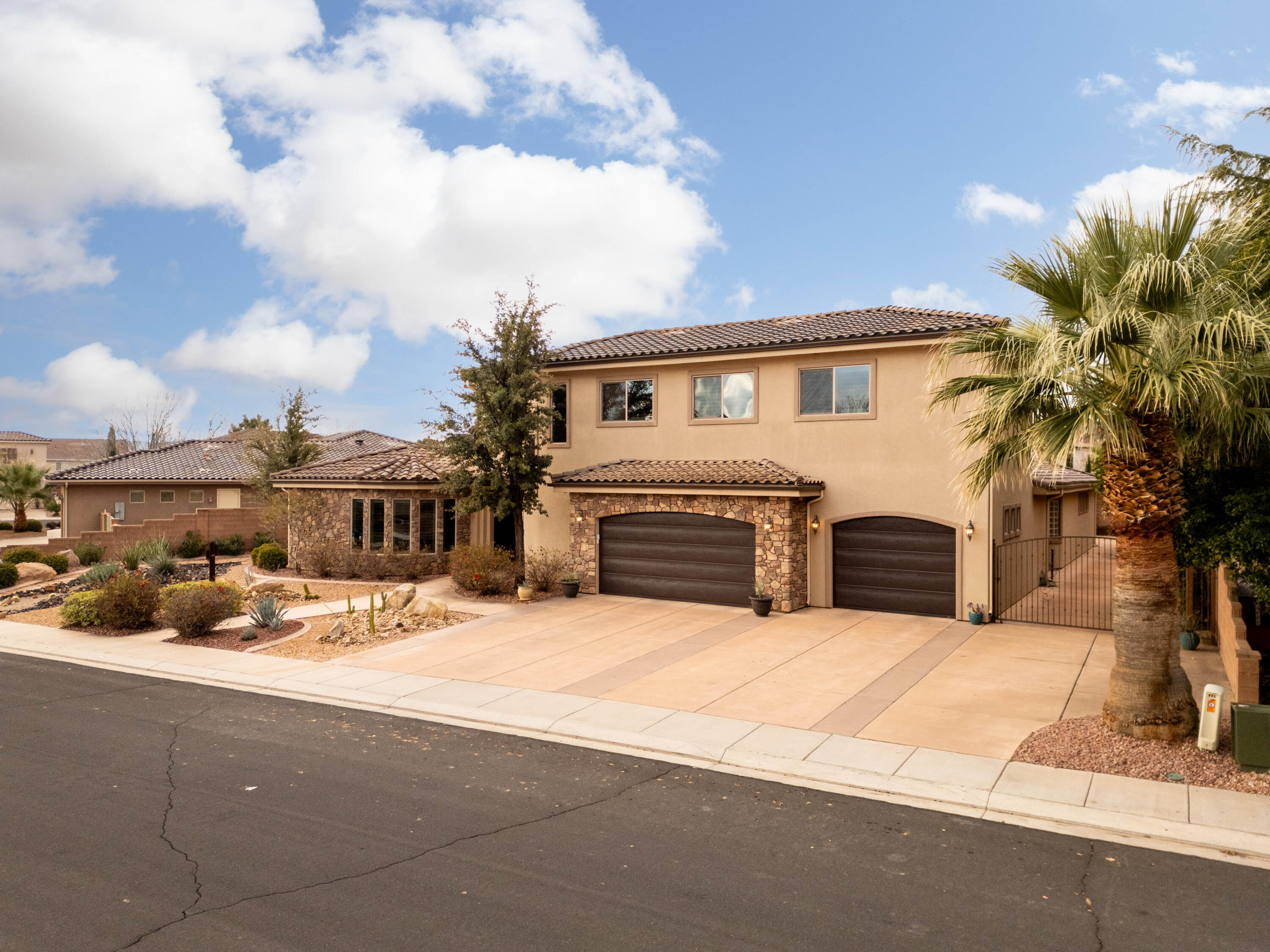 754 Swiss Haven Cir — photo