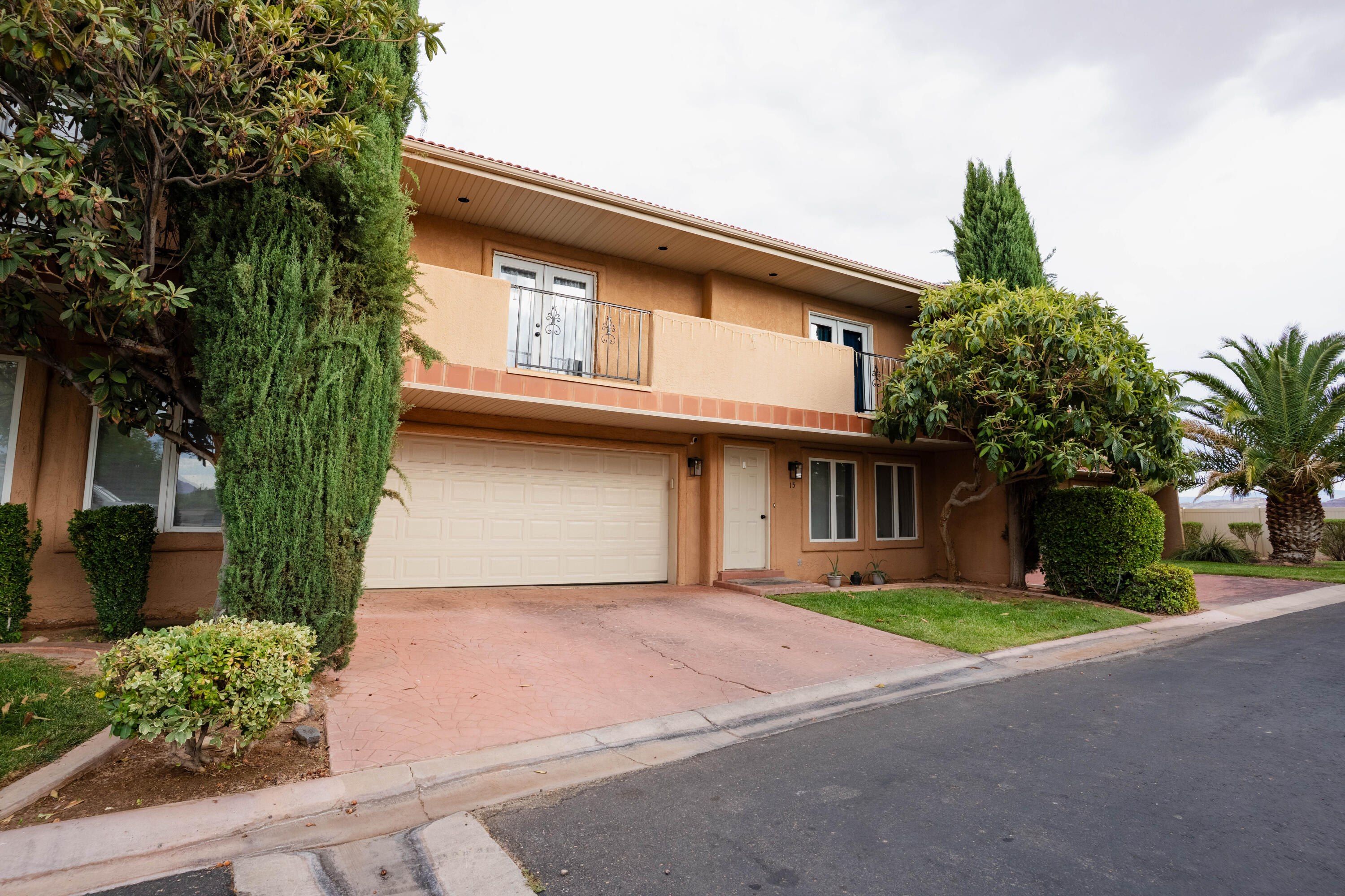 1330 W Indian Hills Dr #15 — photo