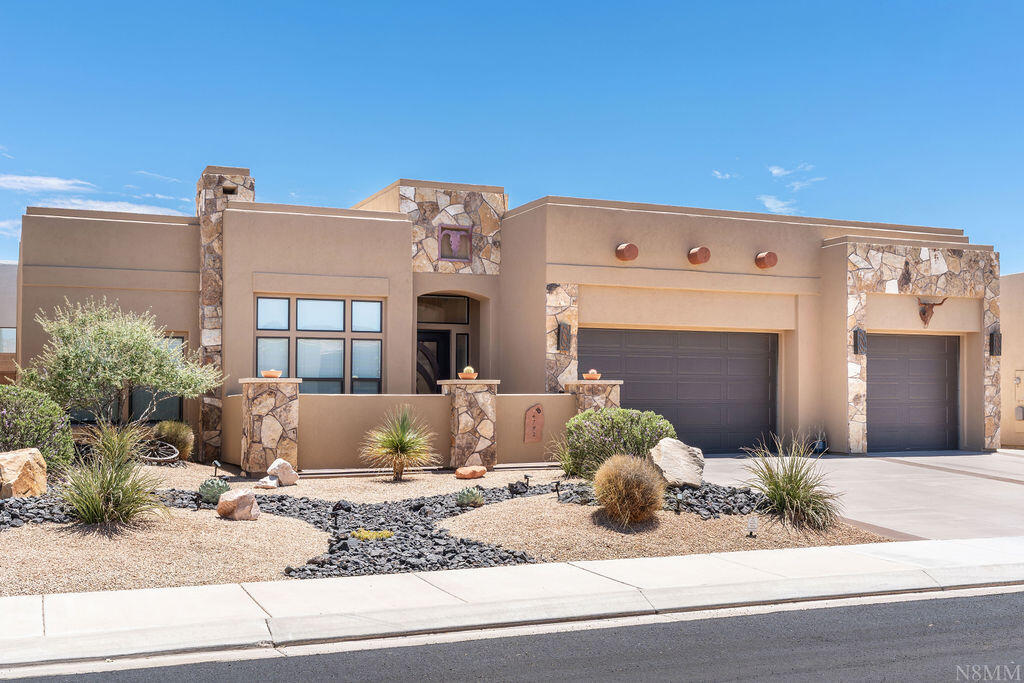 4792 N White Rocks Dr, St George, UT 84770