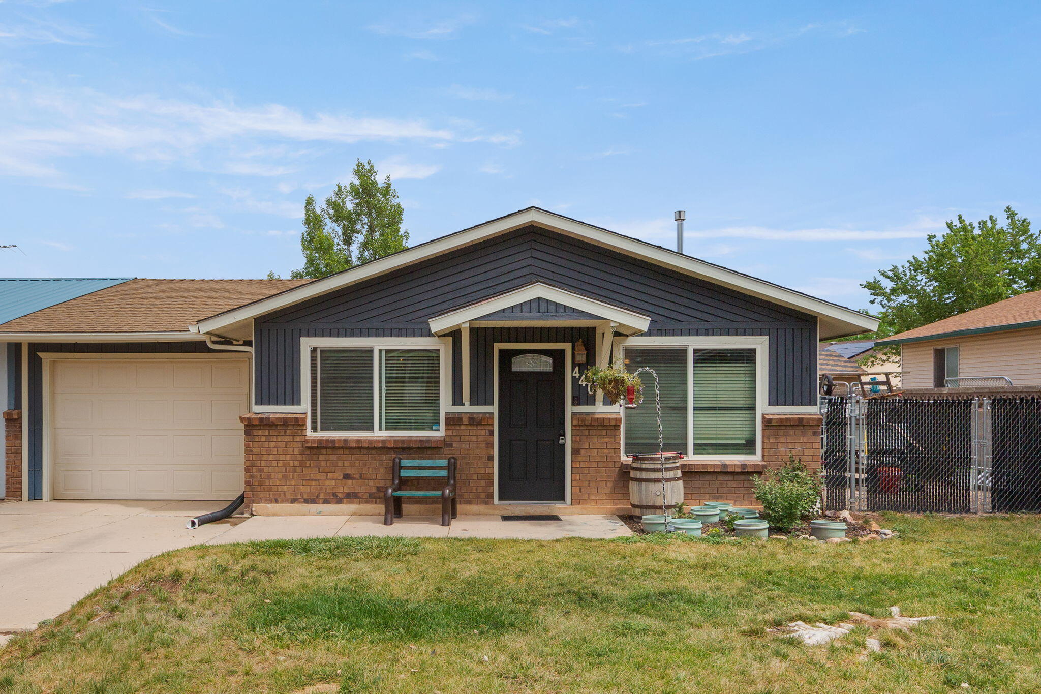 440 W Bramblewood Dr — photo