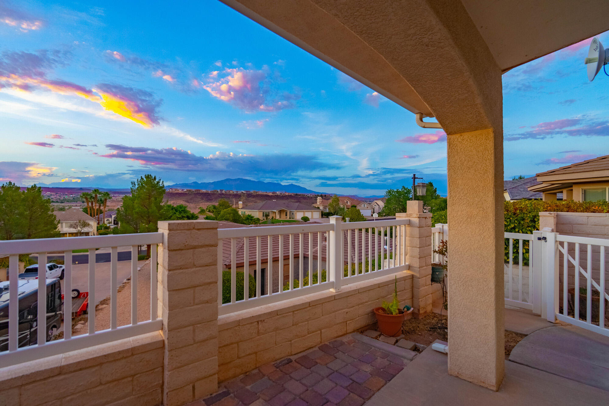 1547 E Boulder Springs Rd — photo