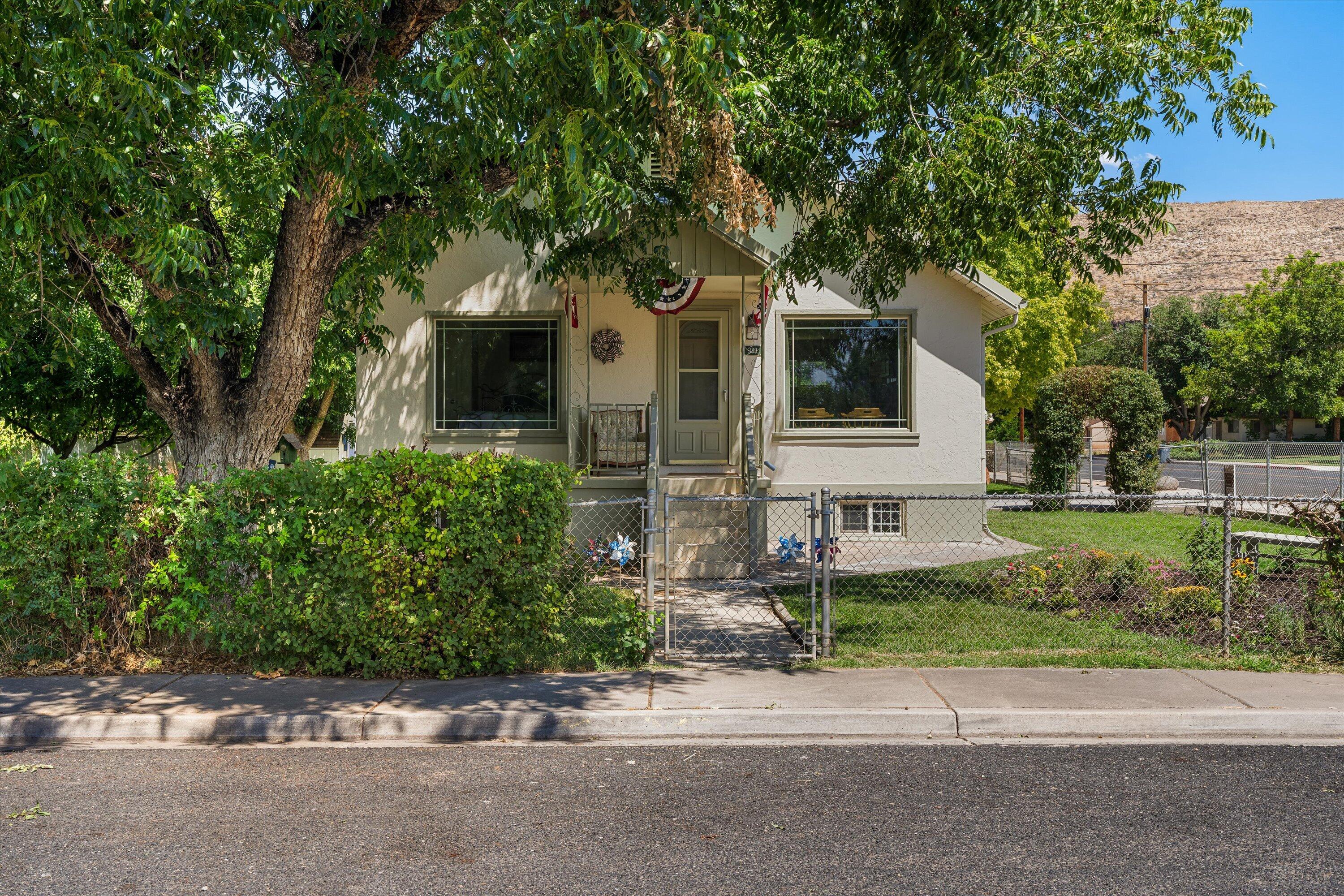 389 S 300 W — photo