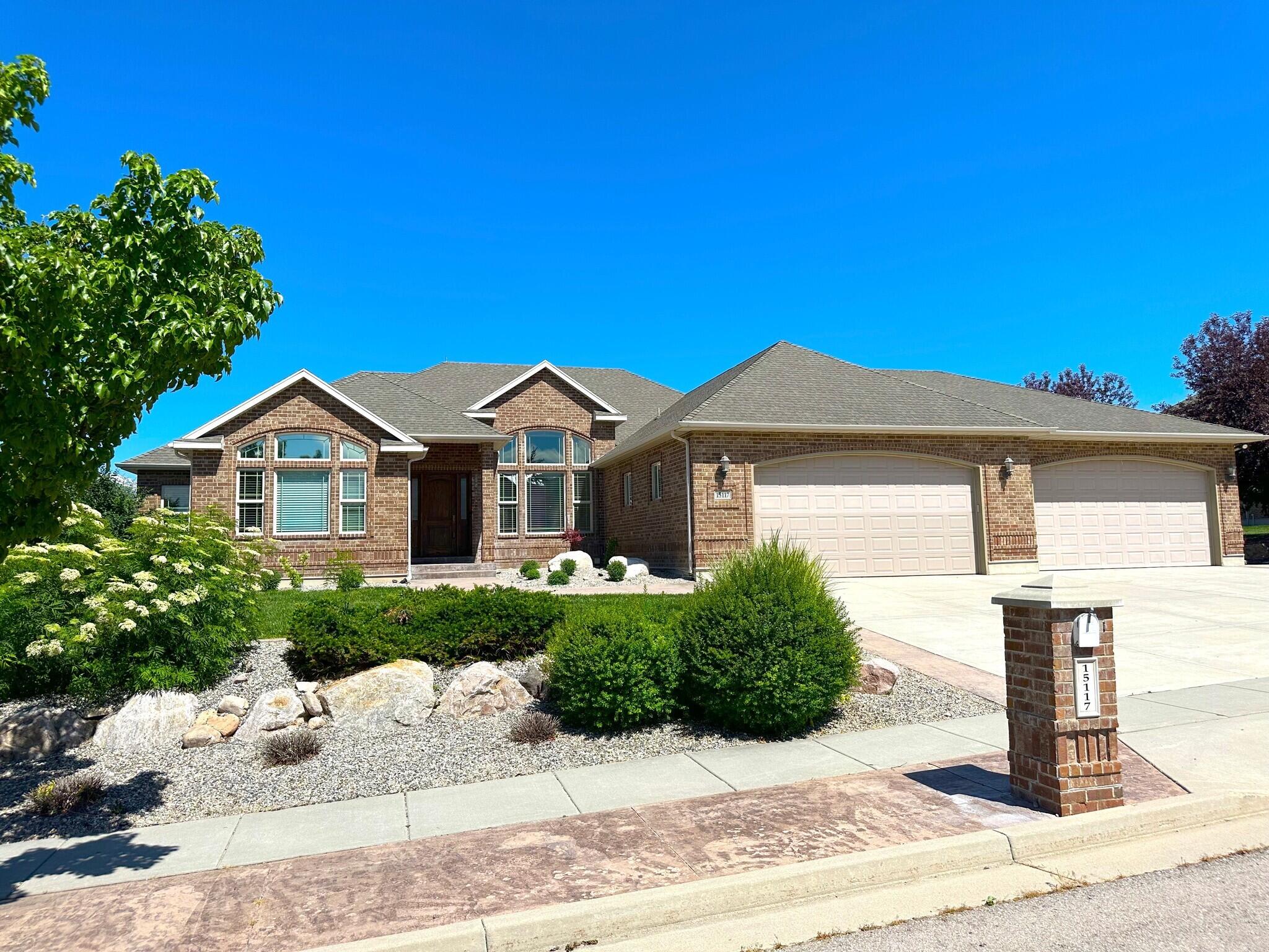 15117 S 2700 W — photo
