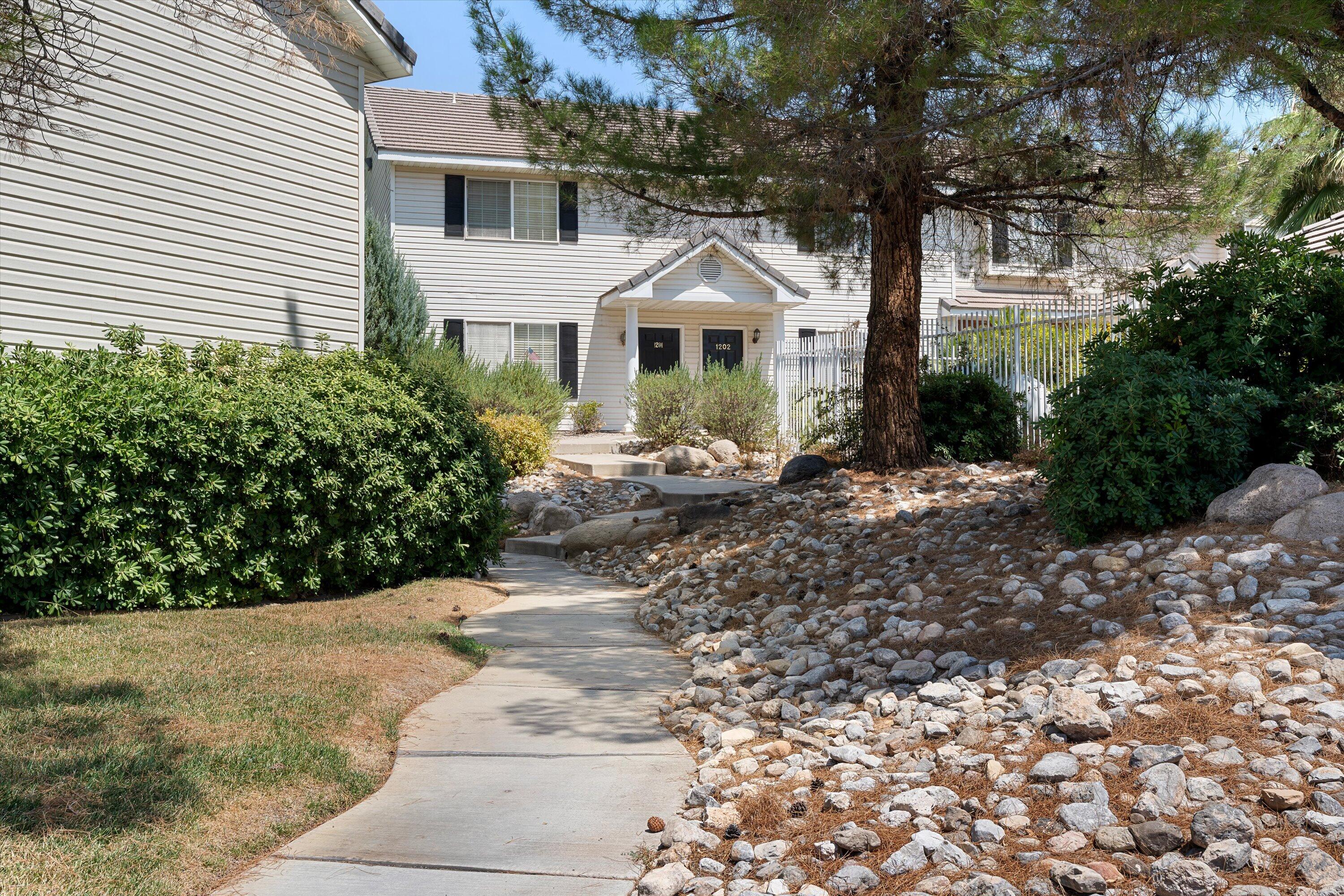 1735 W 540 N 1202 — photo