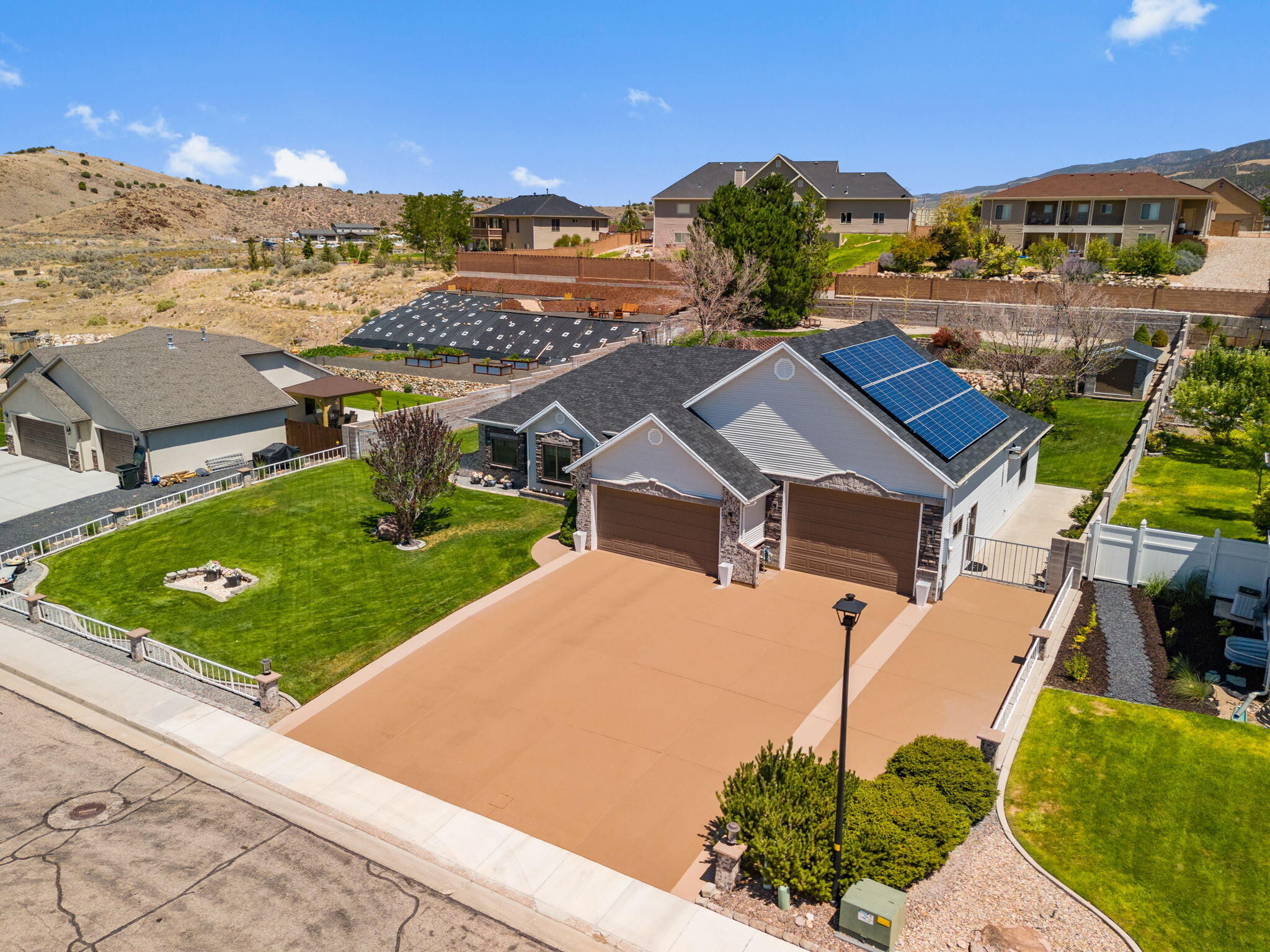 5192 Juniper Ridge Rd, Enoch, UT 84721 — photo 2