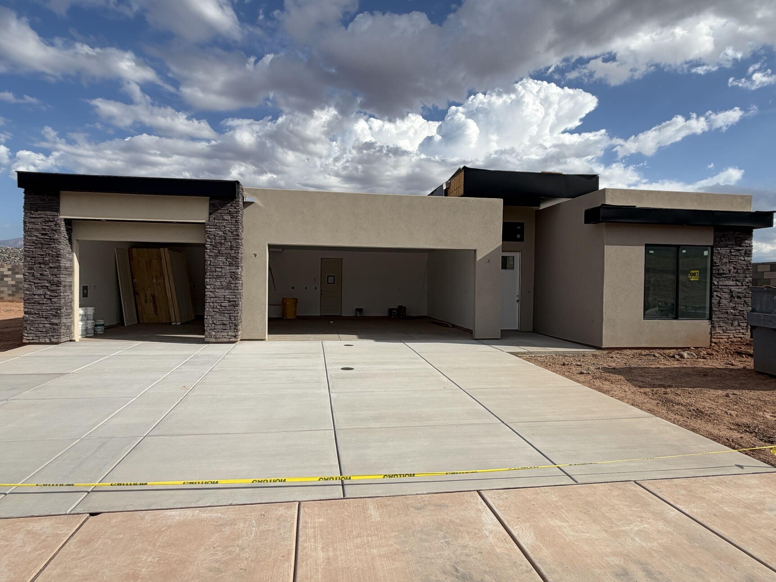 1758 W Monument Valley Rd — photo