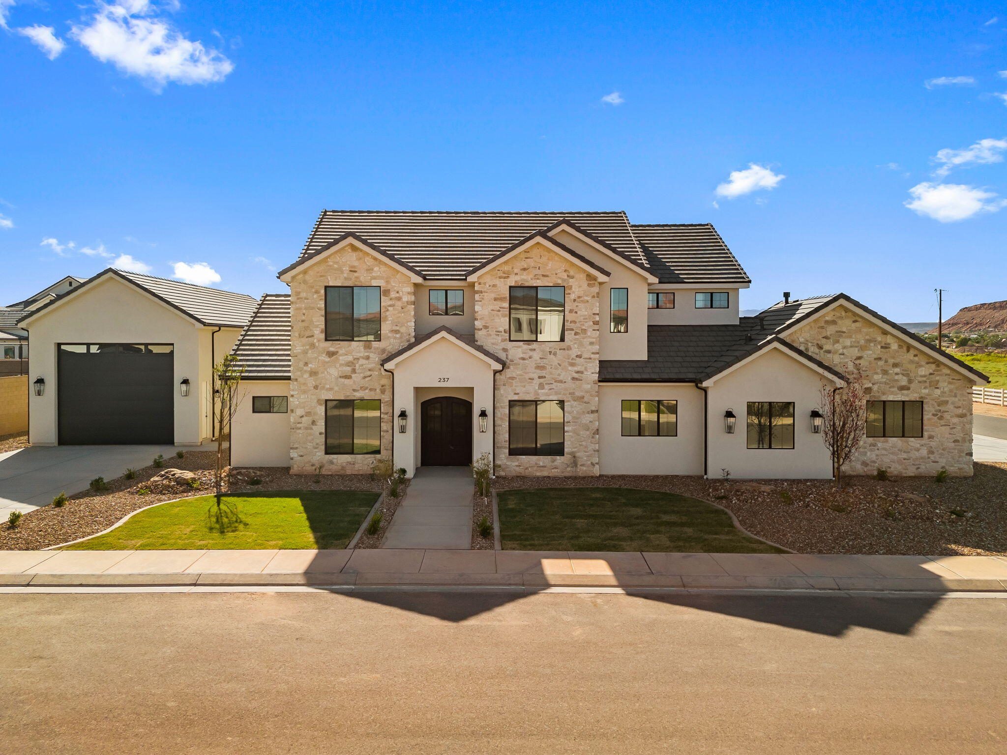 2788 Seegmiller Dr — photo