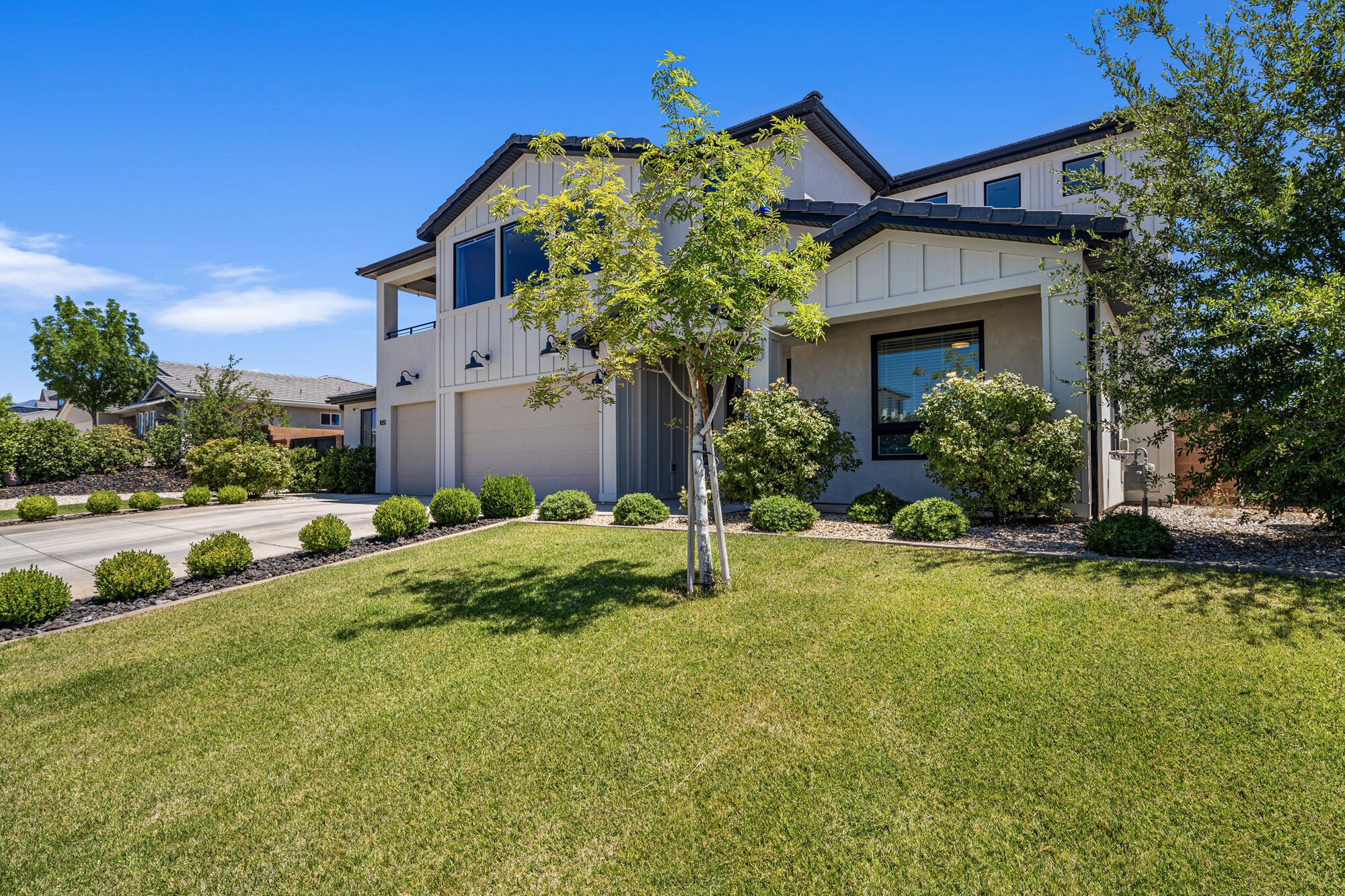 1051 S High Mesa Cir — photo
