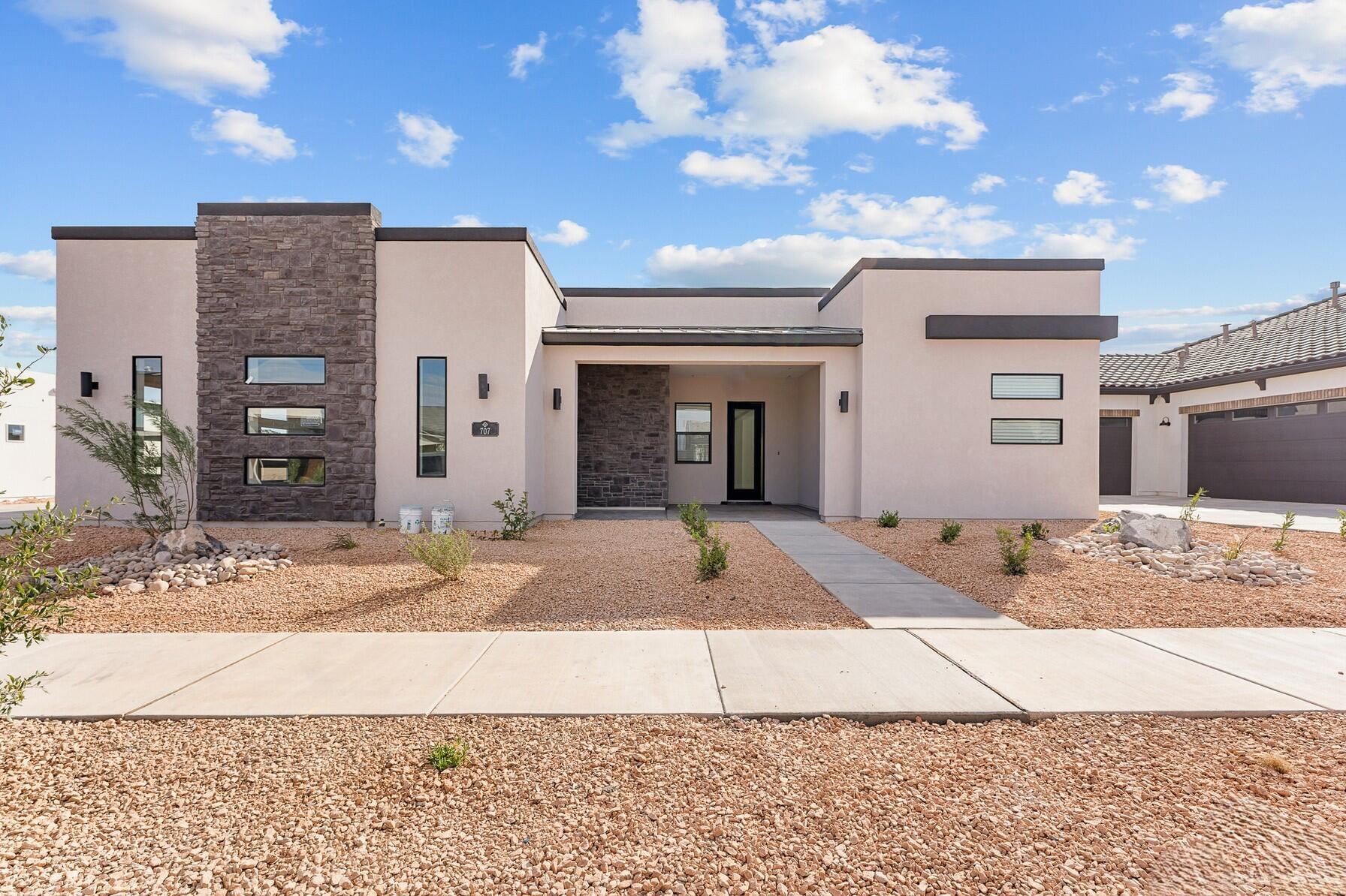 707 W Spring Lily Dr — photo