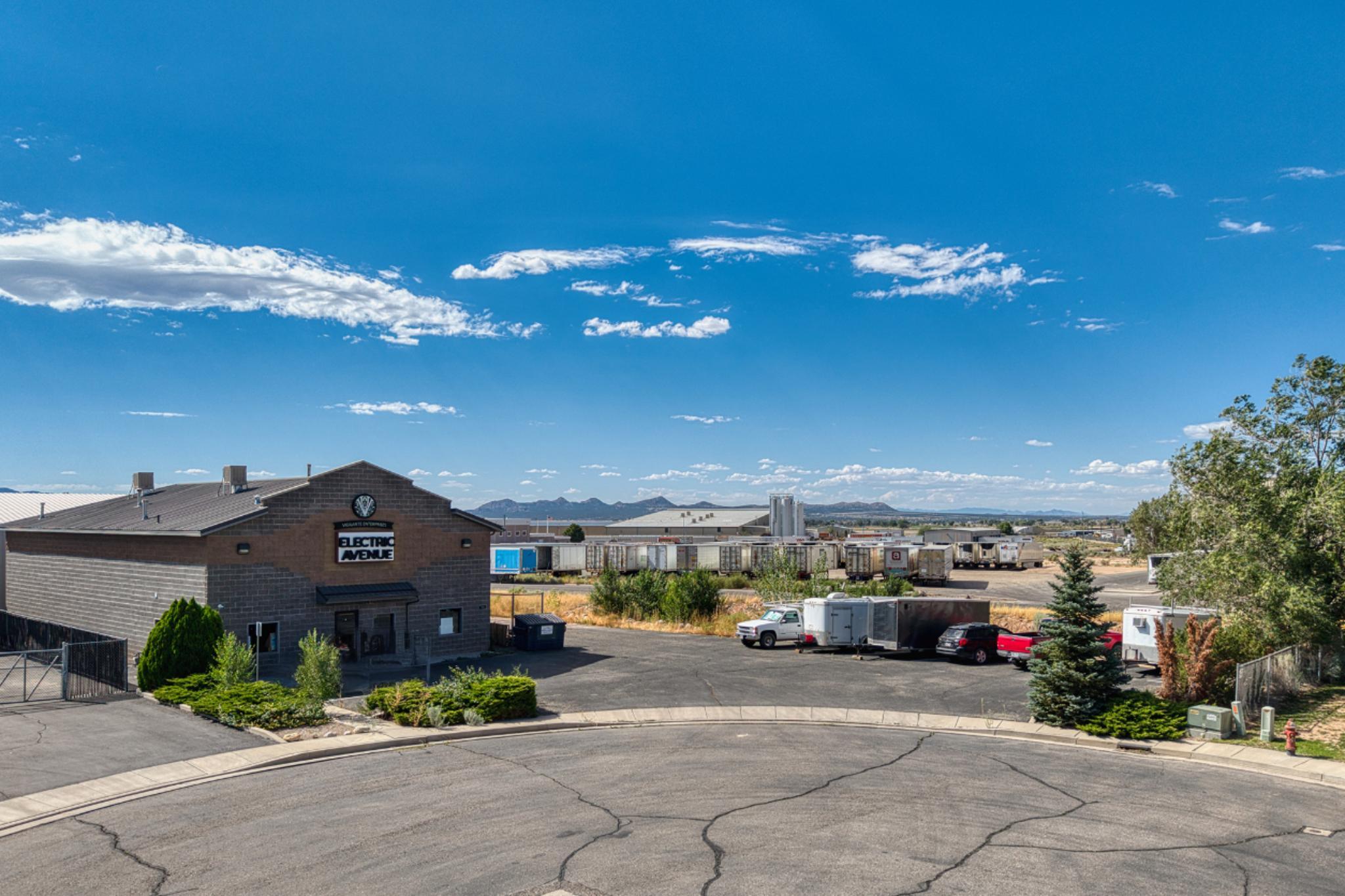 911 N 2175 W — photo