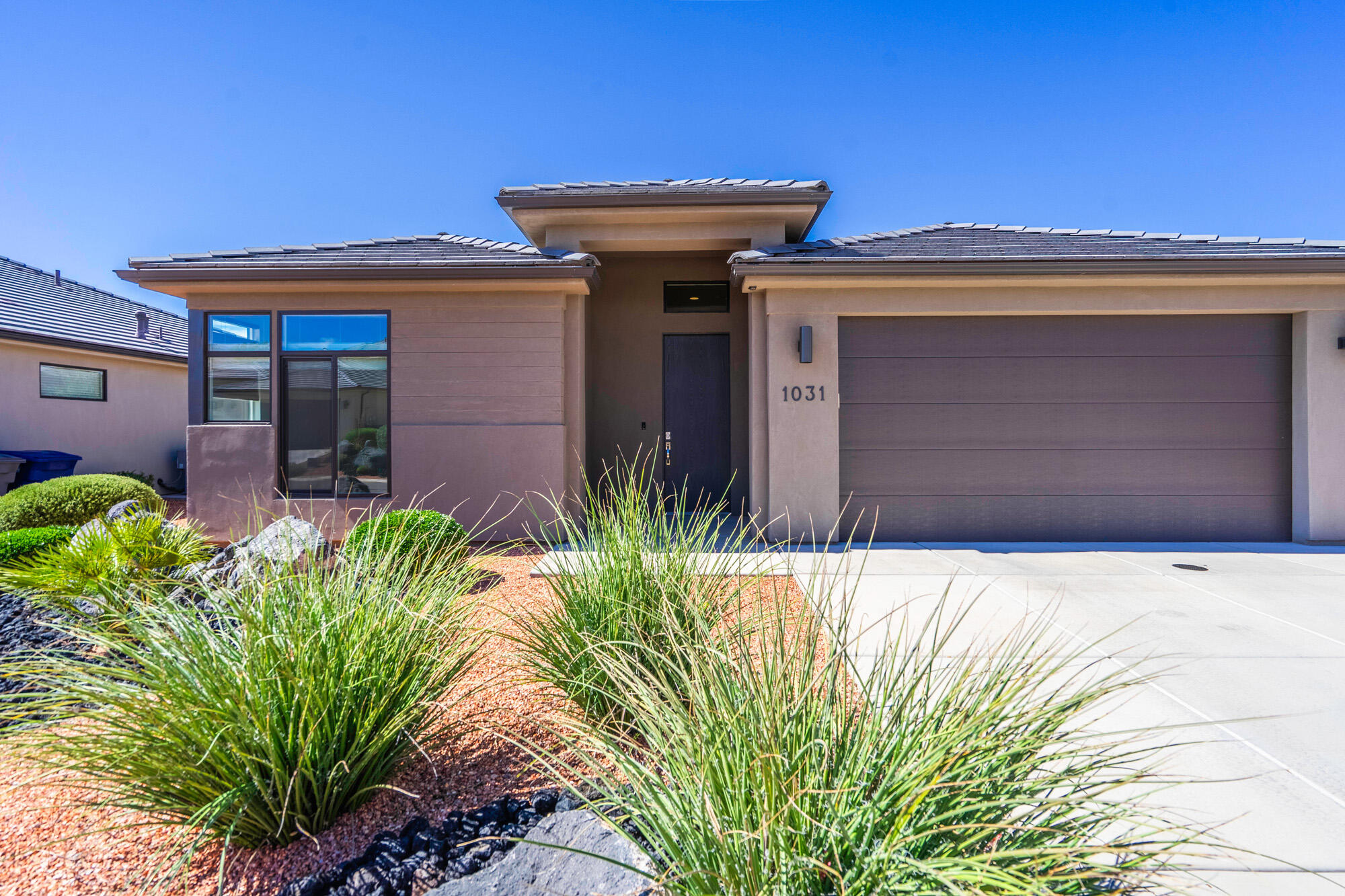 1031 W Jonathon Dr — photo