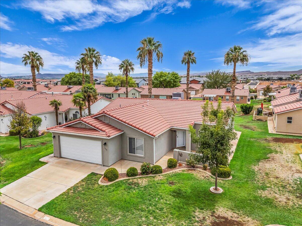 436 E Dominguez Dr — photo