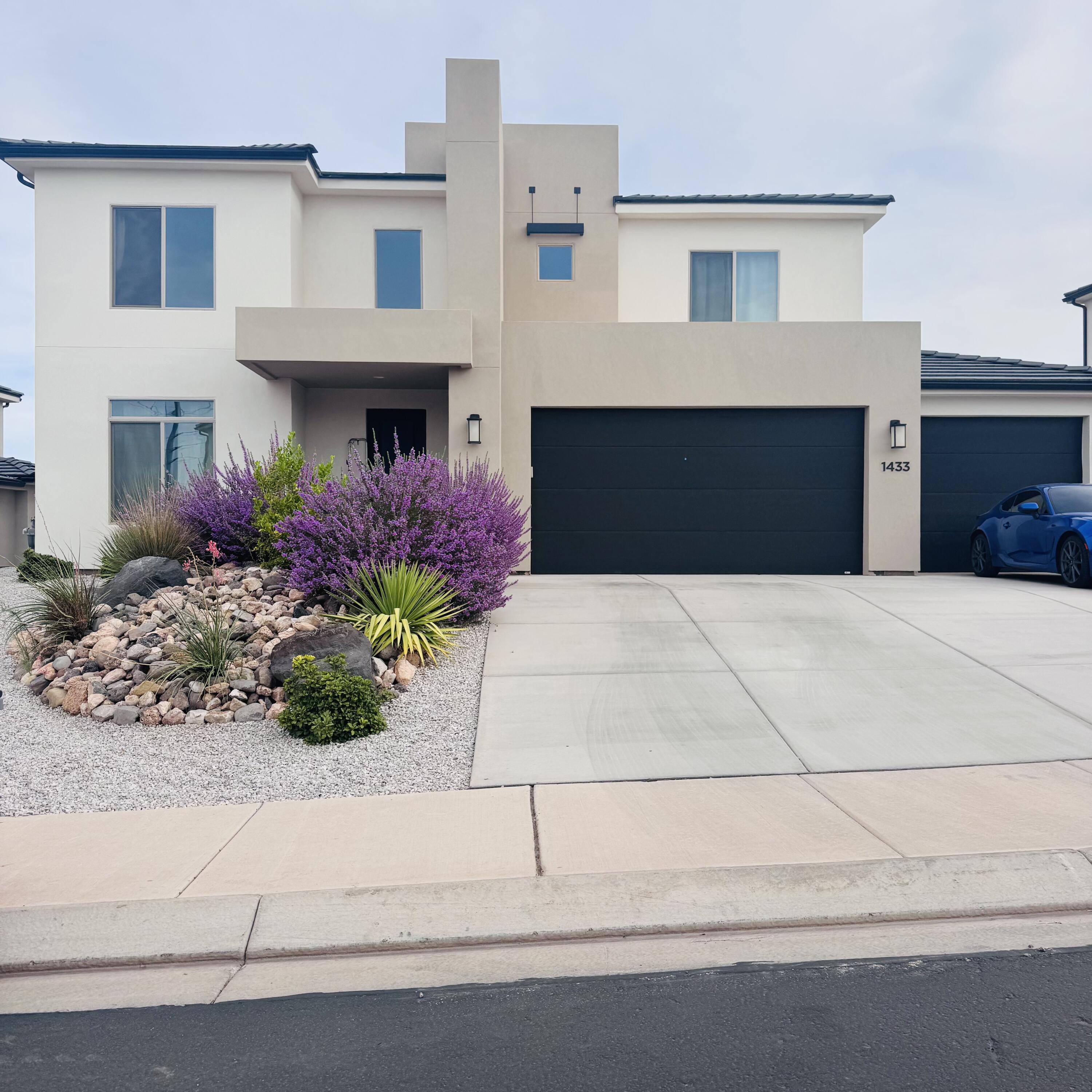 1433 E Honeycomb Dr — photo