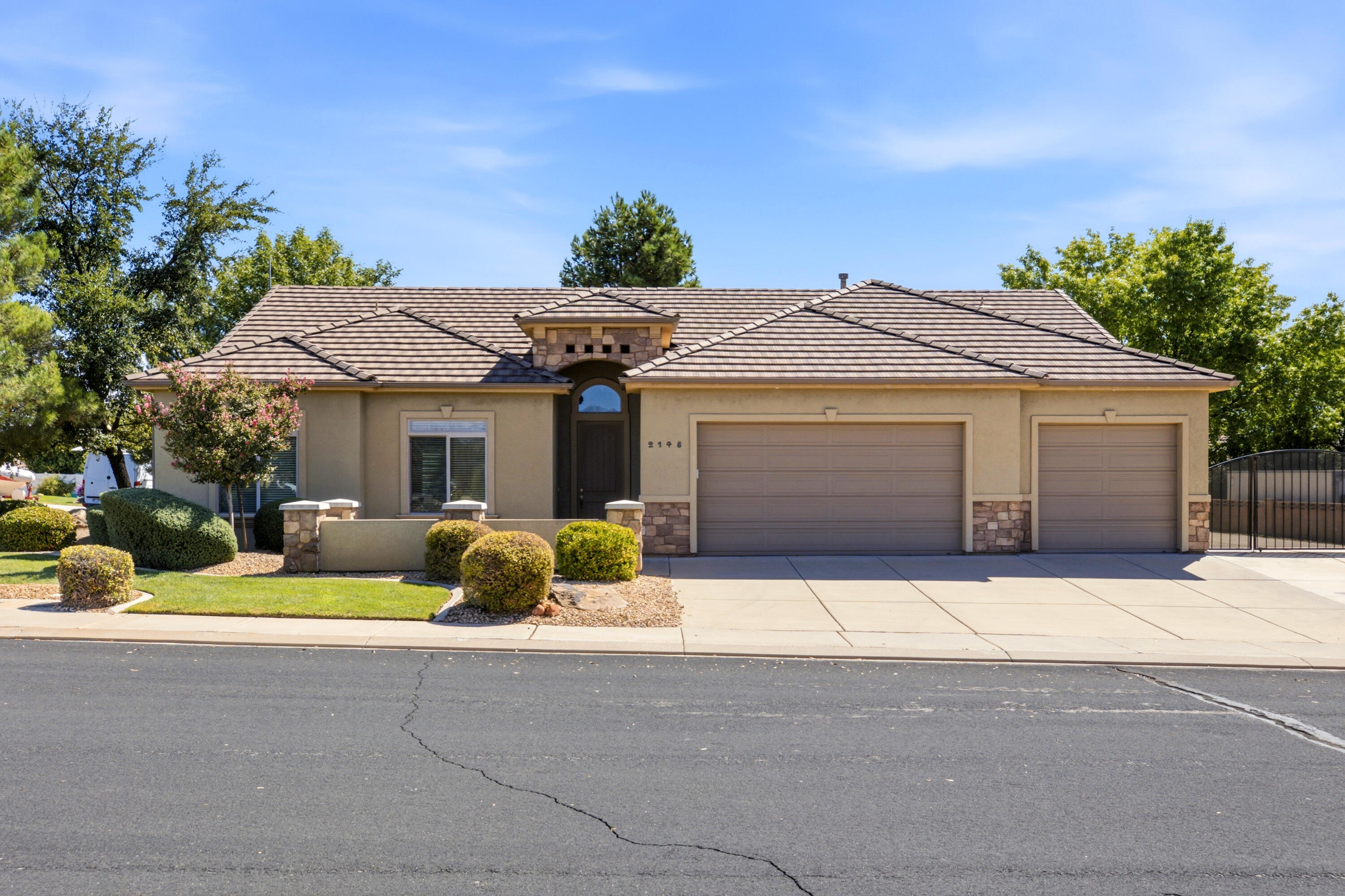 2148 Thomas Trail — photo