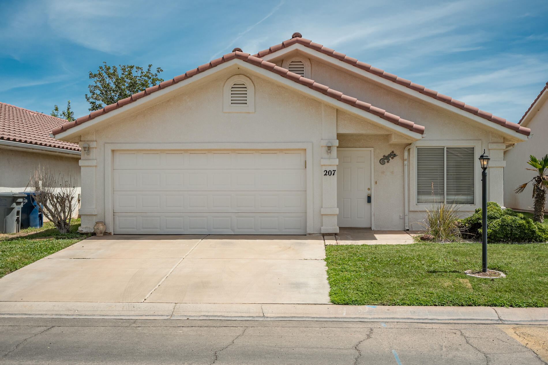2050 W Canyon Dr E 207 — photo