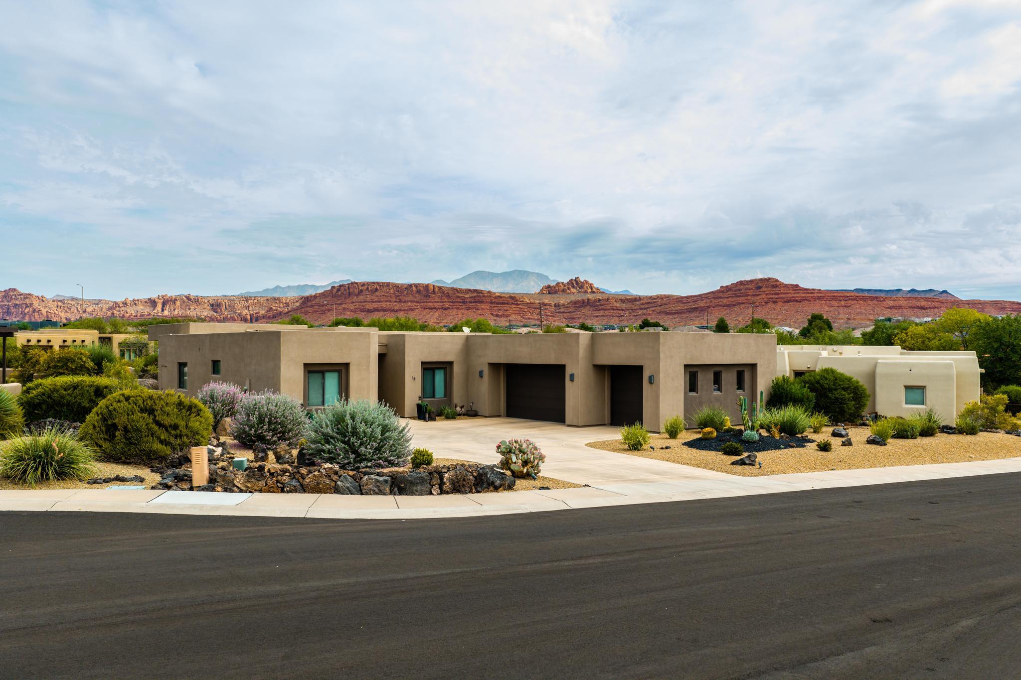 18 Boulder Cir W — photo