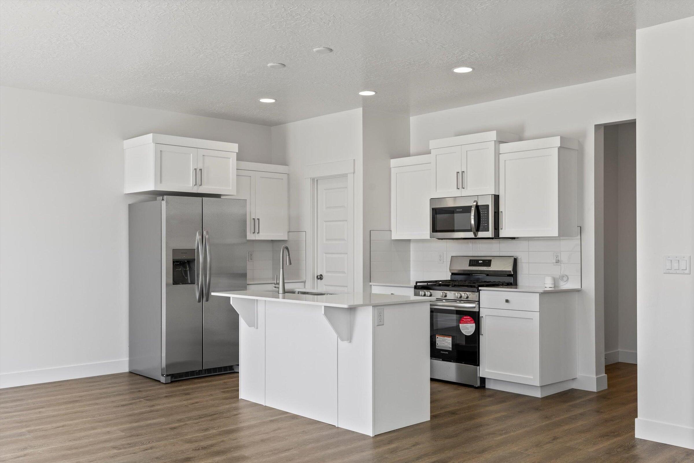 Lot 105 Paraiso — photo