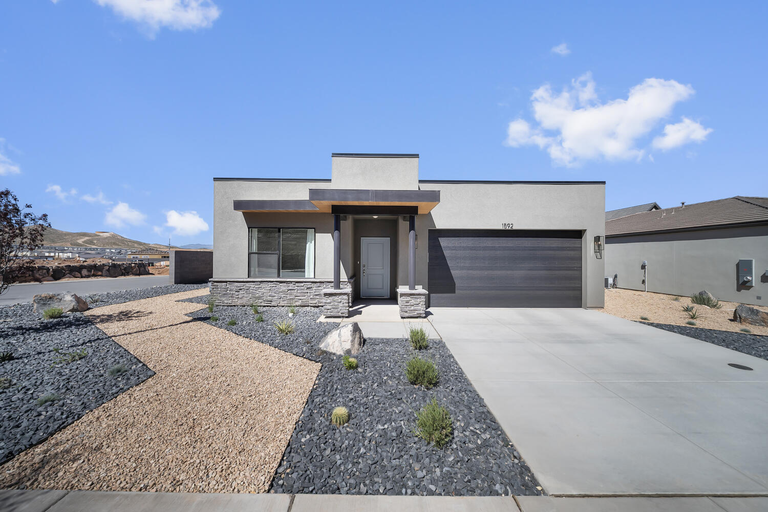 1670 S Sinawava Dr 4160 — photo
