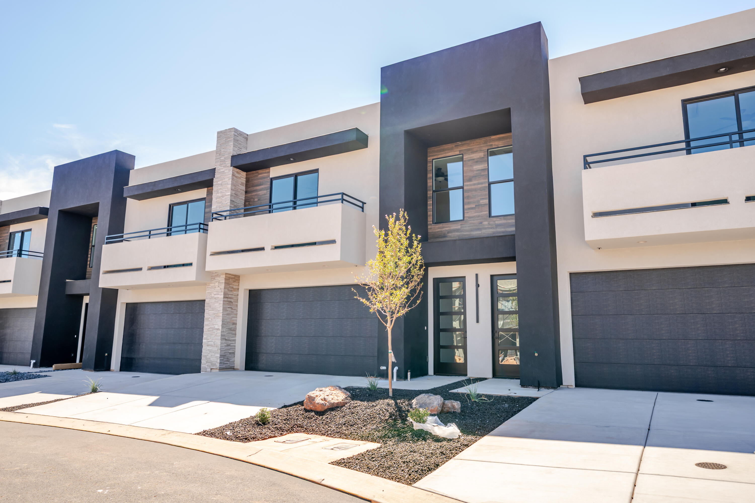 2590 Cougar Trail 2 — photo