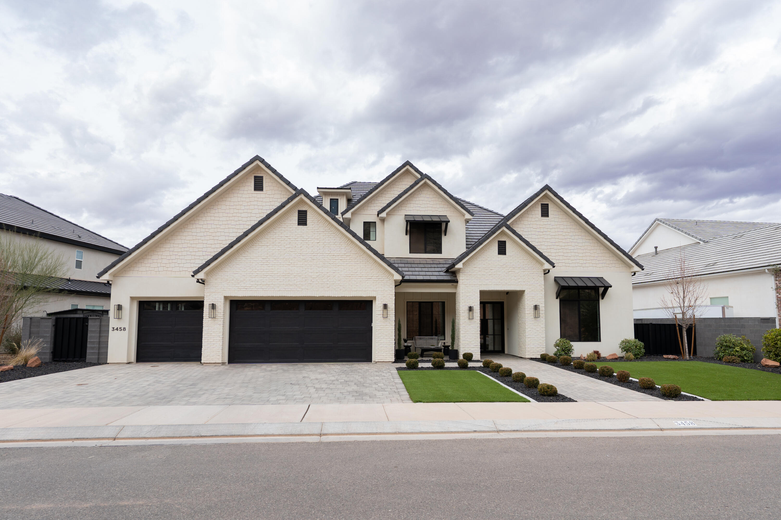 3458 S Walnut Canyon Dr — photo