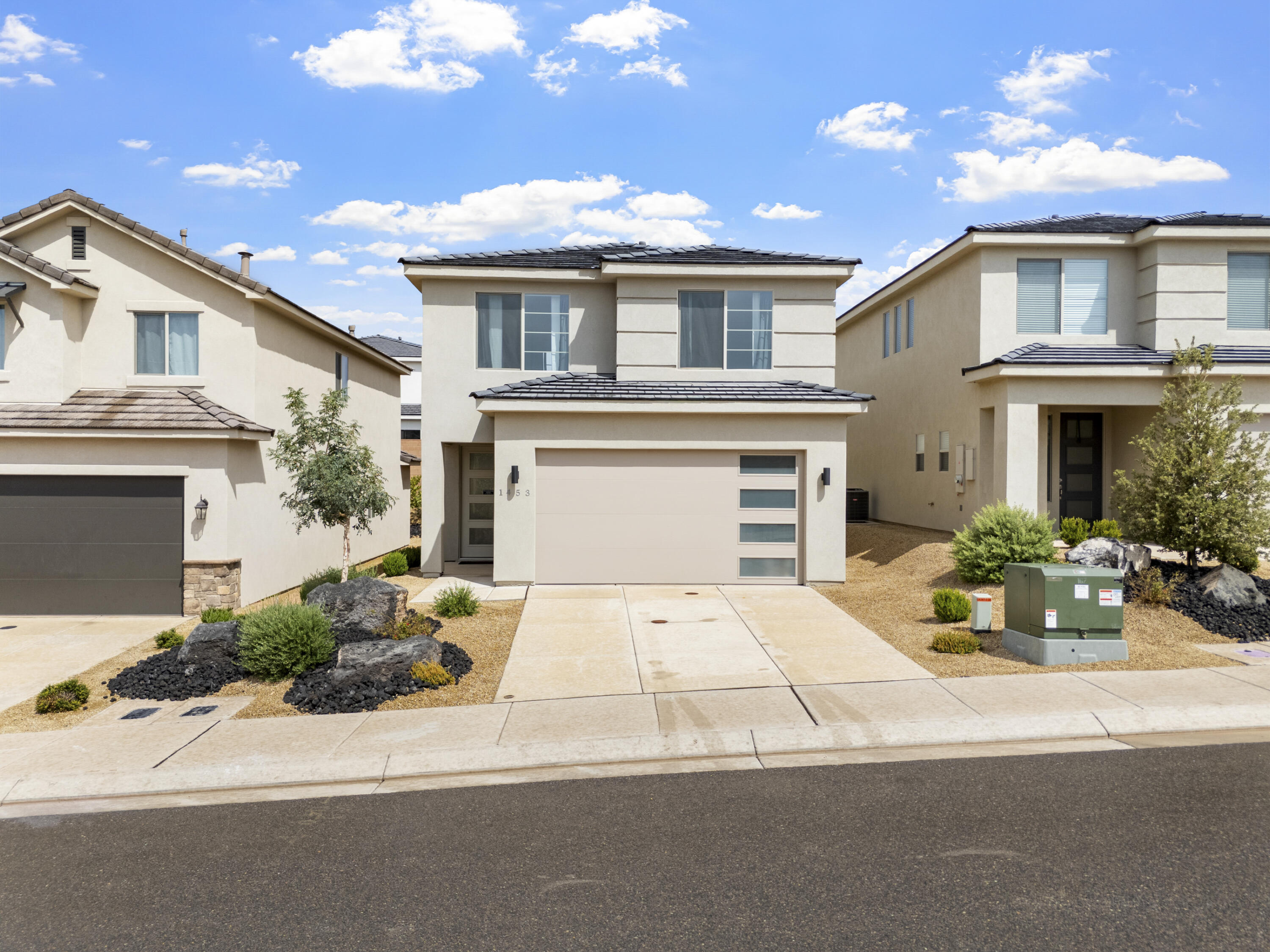 1453 White Hollow Ln — photo