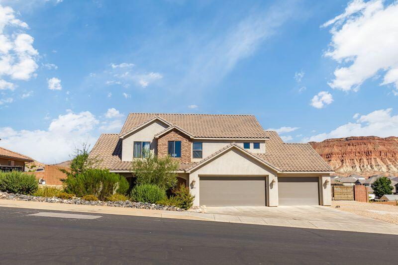3293 S Noble Dr — photo