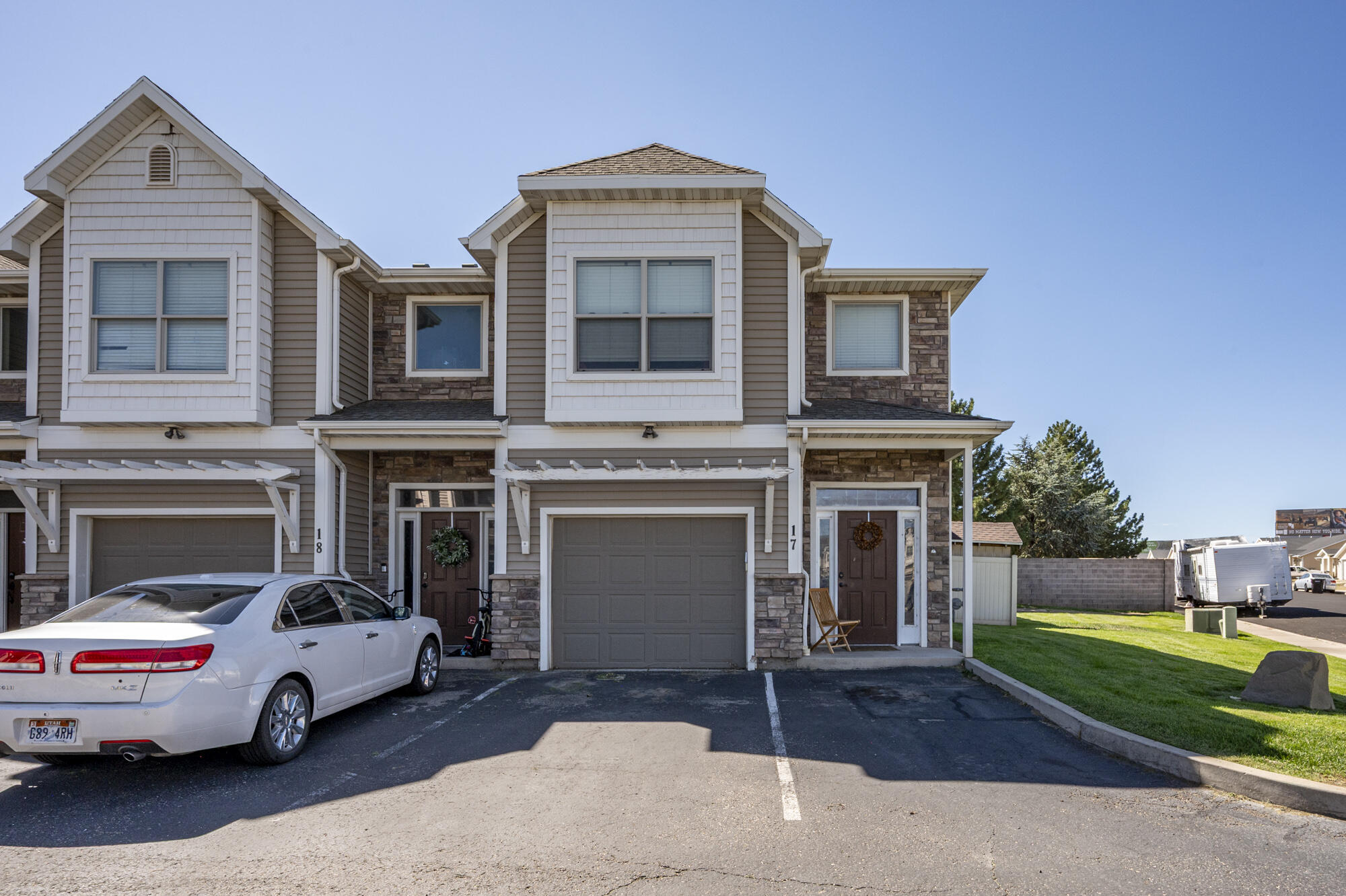 1288 N North Cedar Blvd 17 — photo