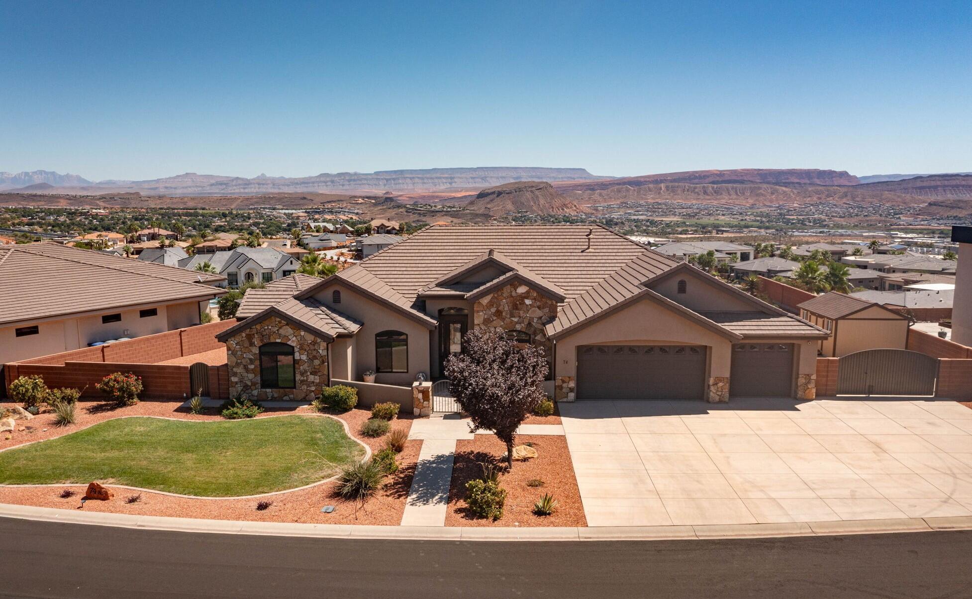 74 N Cliffside Dr — photo
