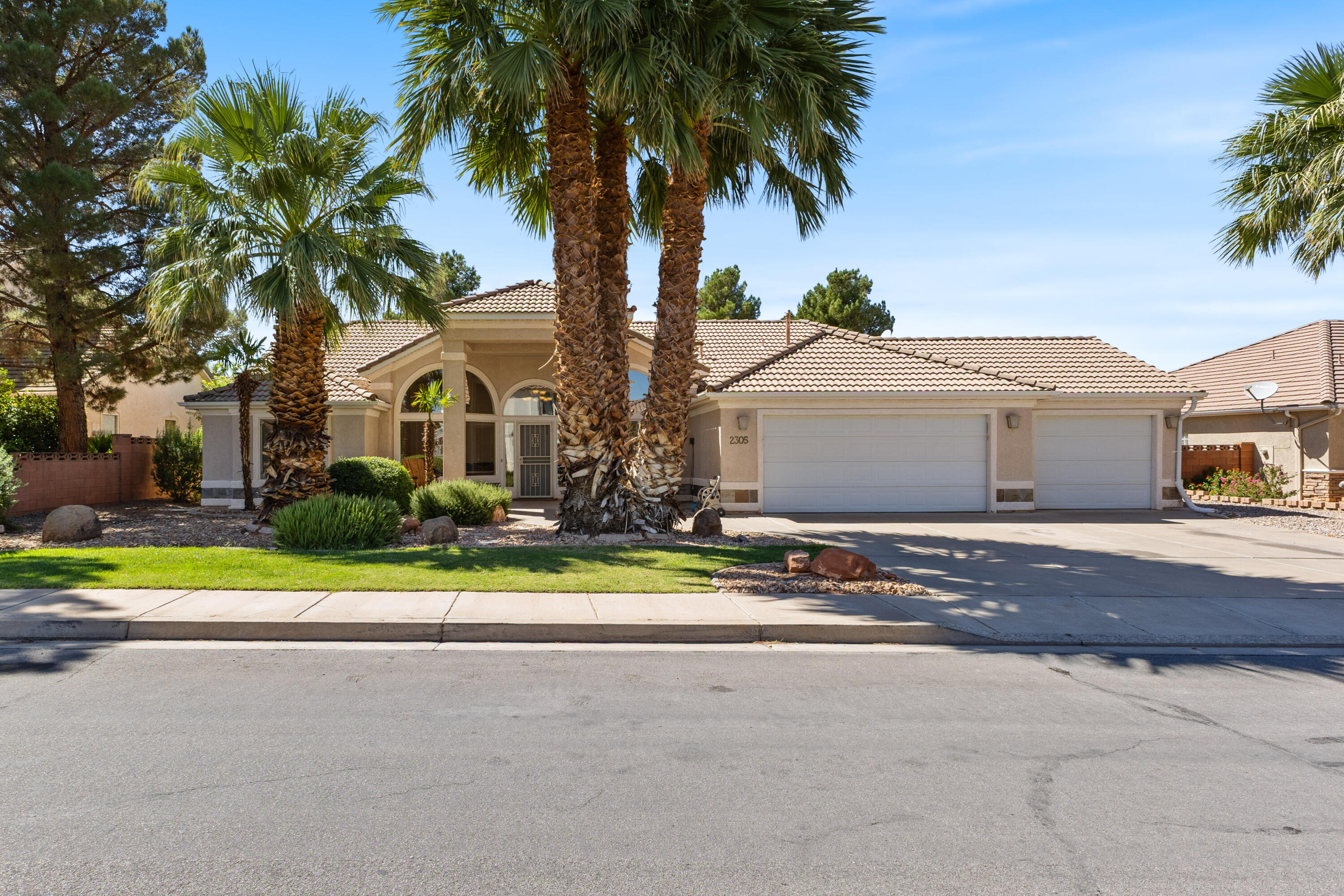 2305 Jacob Dr — photo