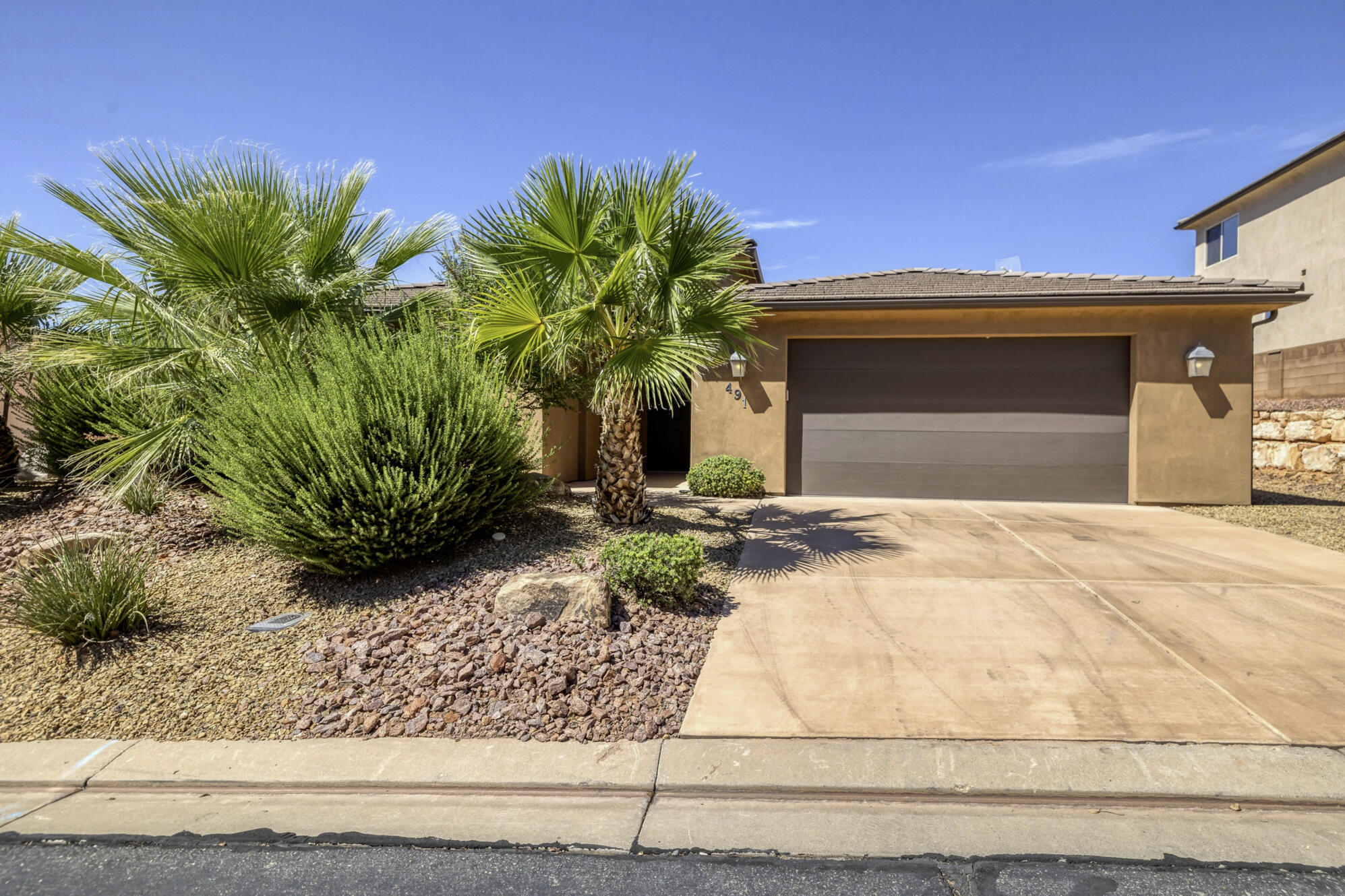 491 N Sun Rock Way — photo