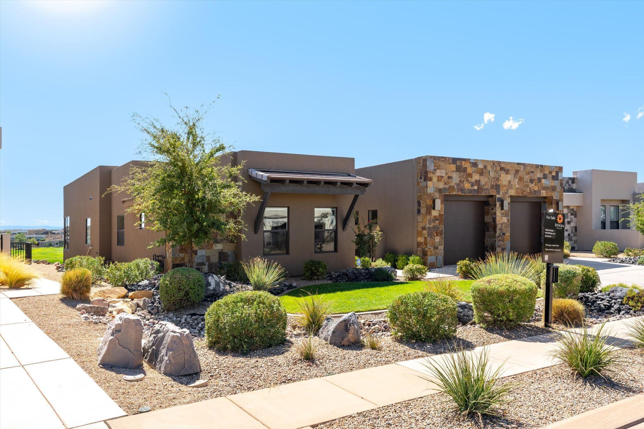 1451 W Shinnecock Cir — photo
