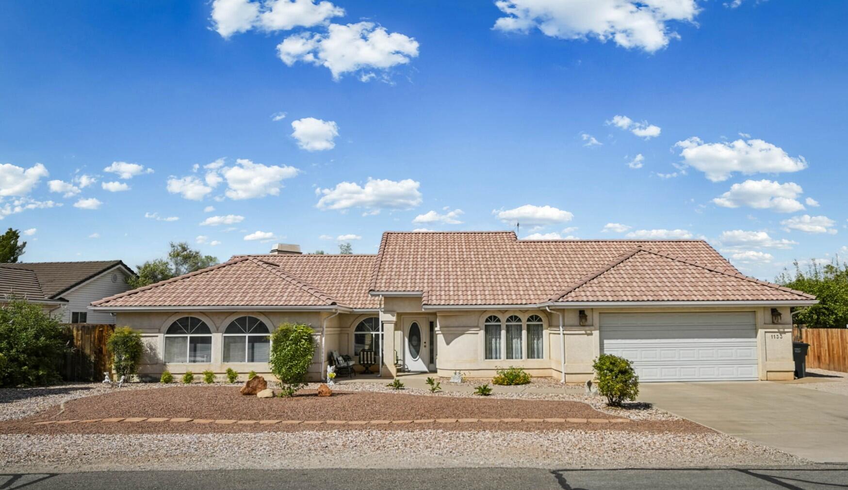 1133 E McKinley Way — photo