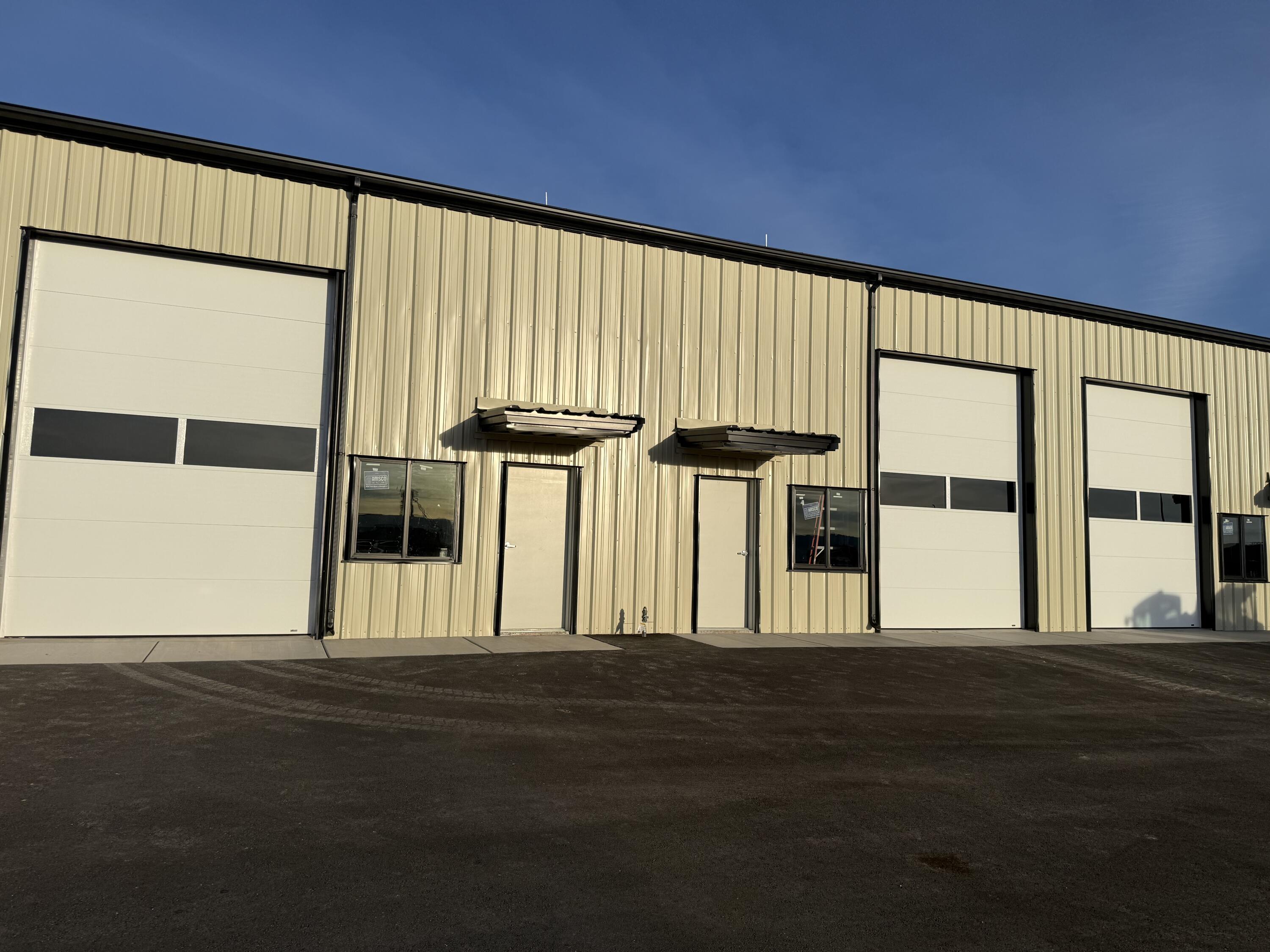 814 N 2475 W — photo