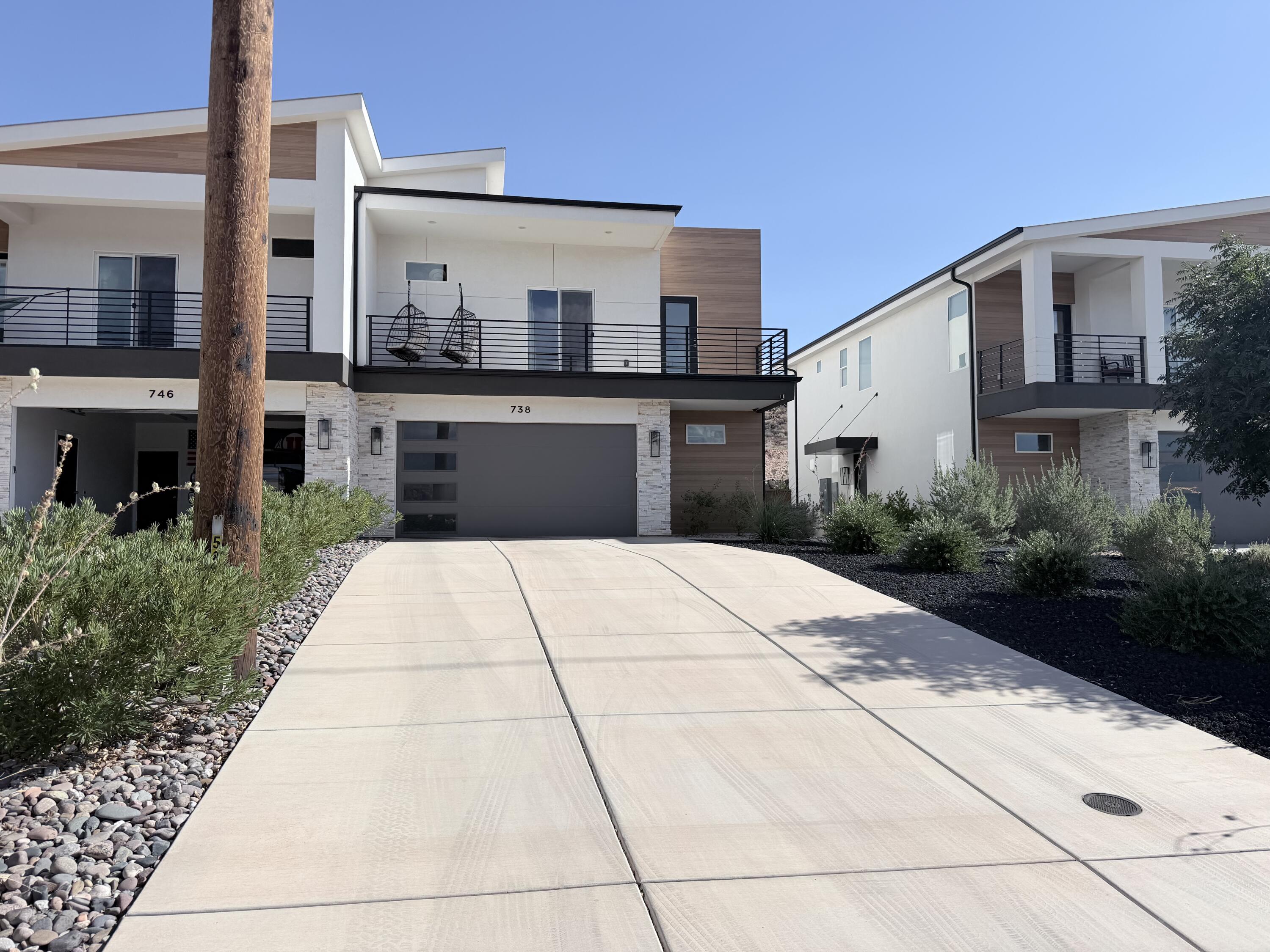 738 E Desert Cactus Dr 104 — photo