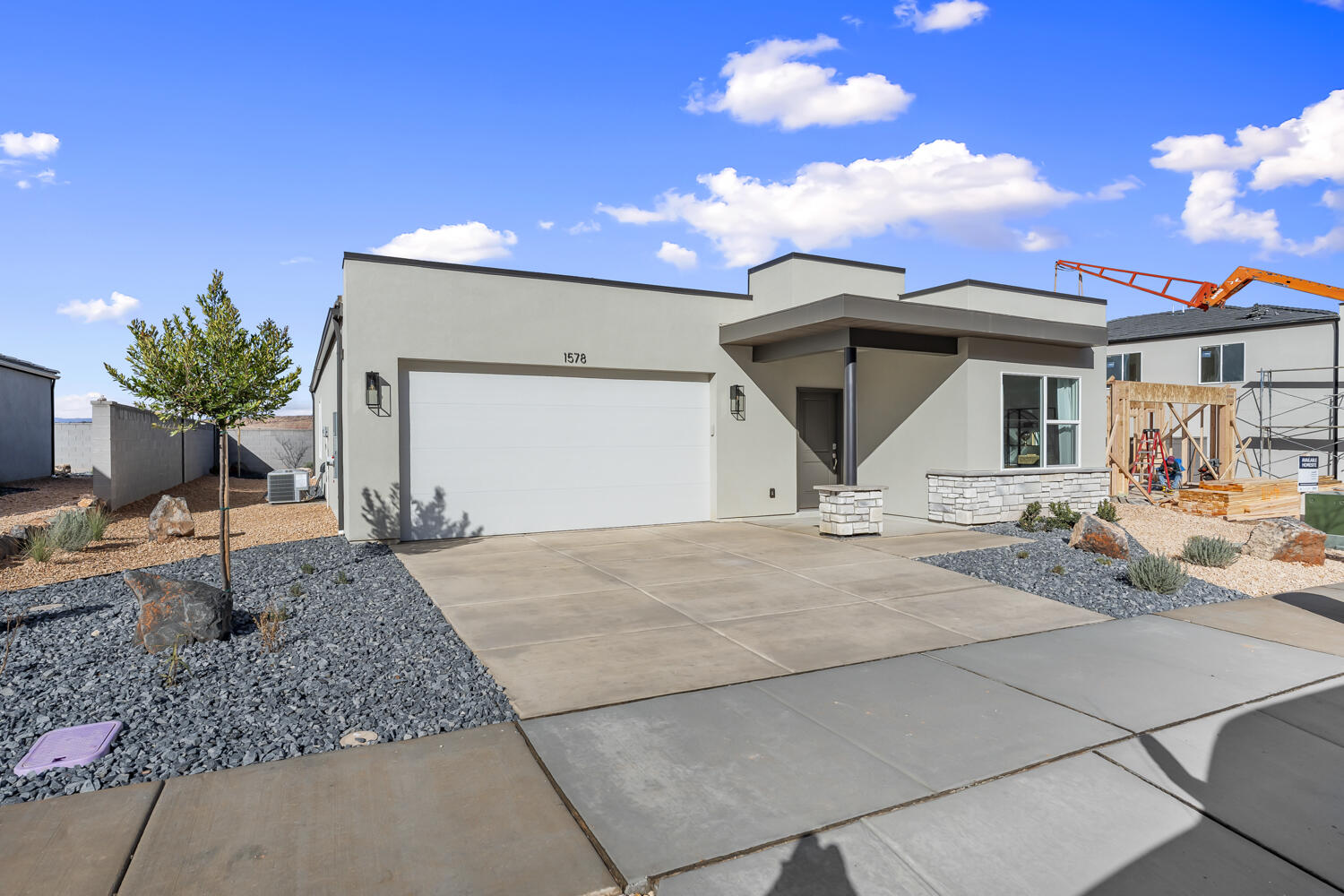 1678 S Sinawava Dr 4161 — photo