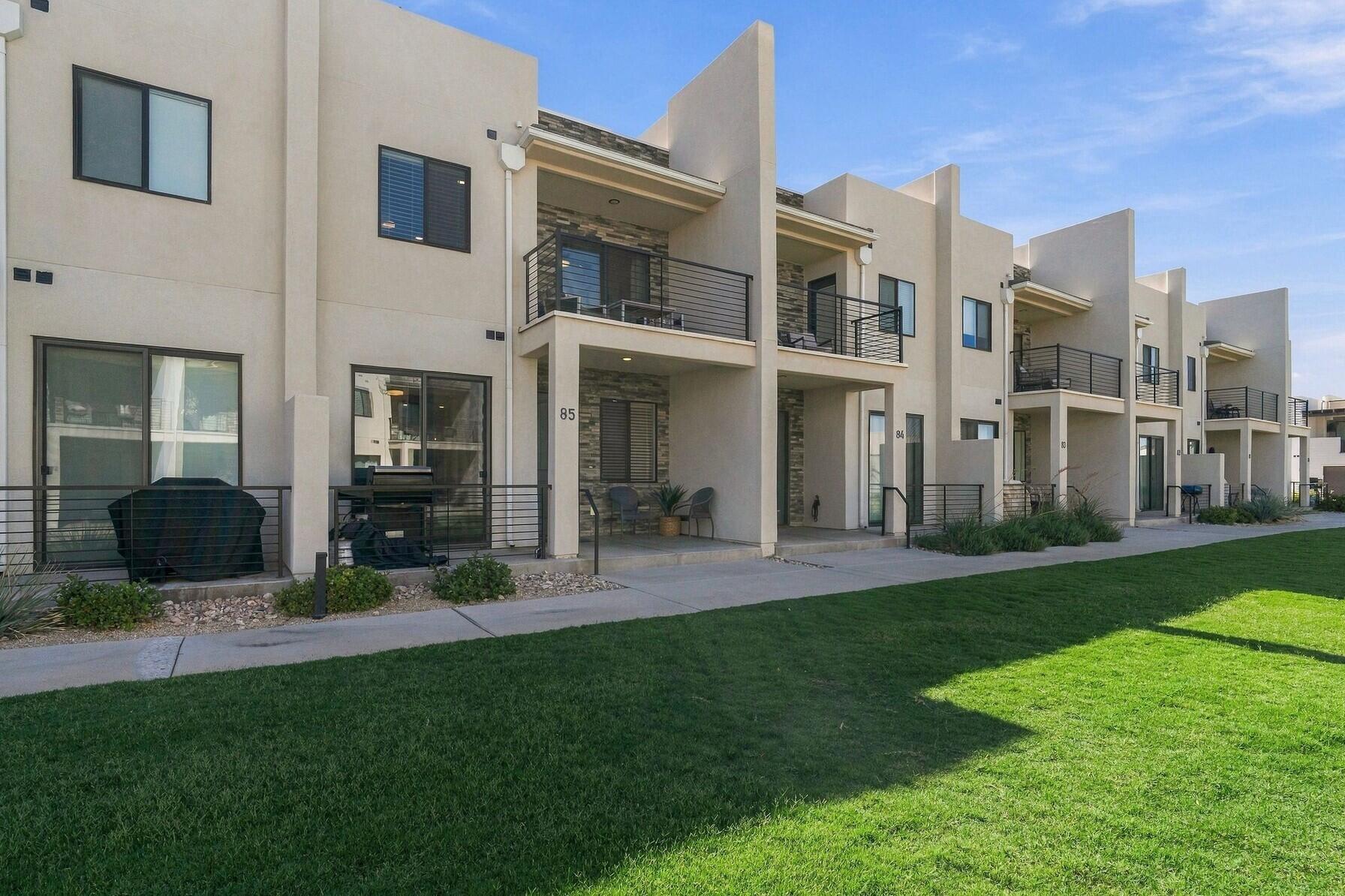 710 W Akoya Pearl St 85 — photo