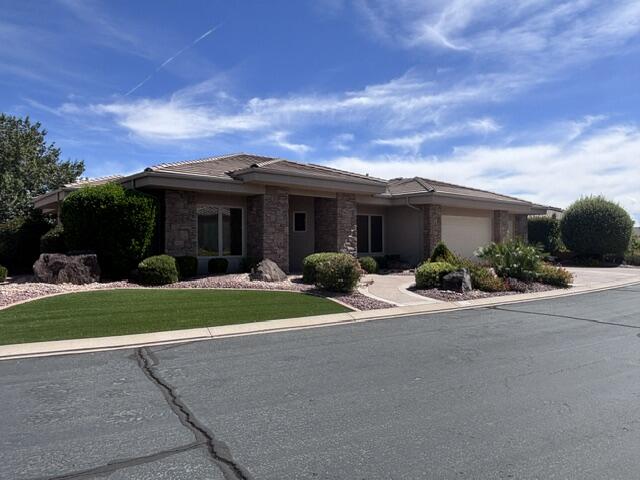884 W South Links Dr — photo