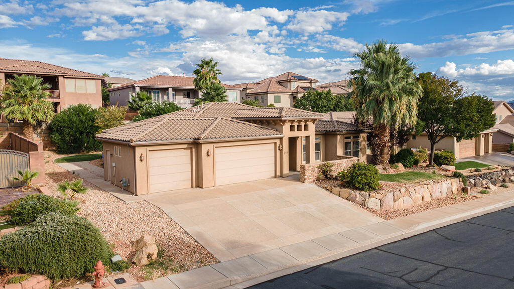 2176 N Gunsight Dr — photo