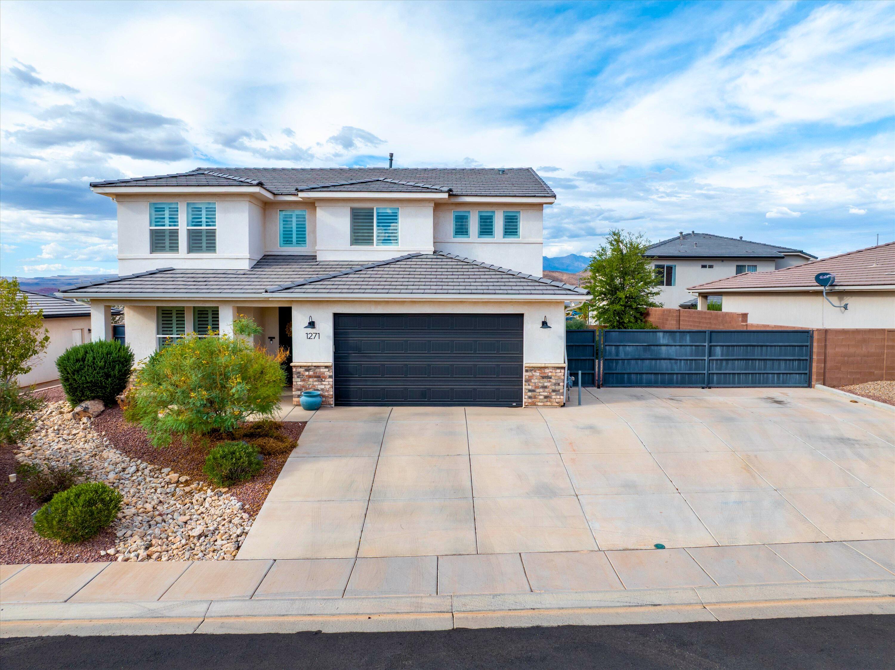 1271 E Marlberry Way — photo