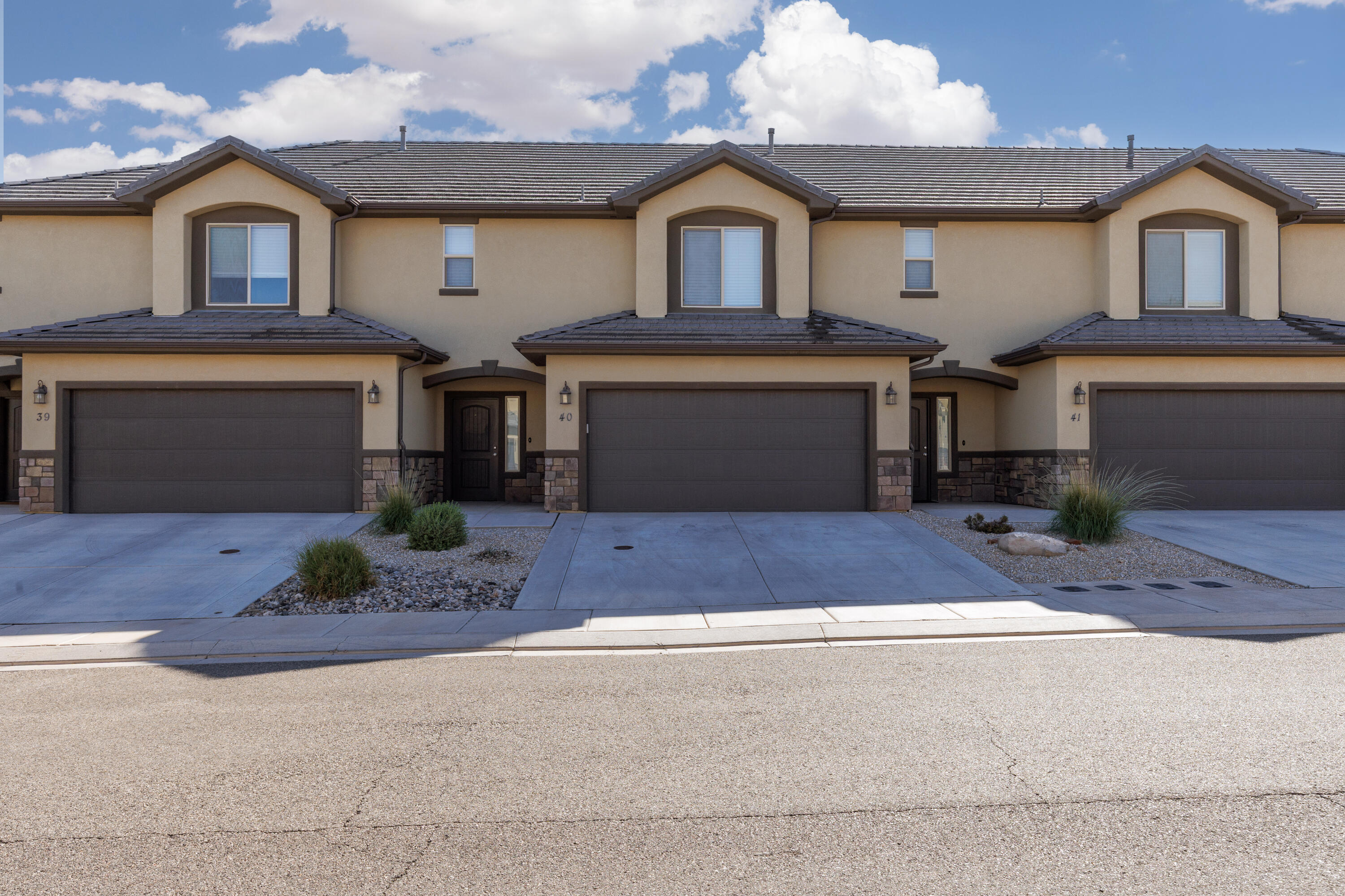 1001 W Curly Hollow Dr 40 — photo