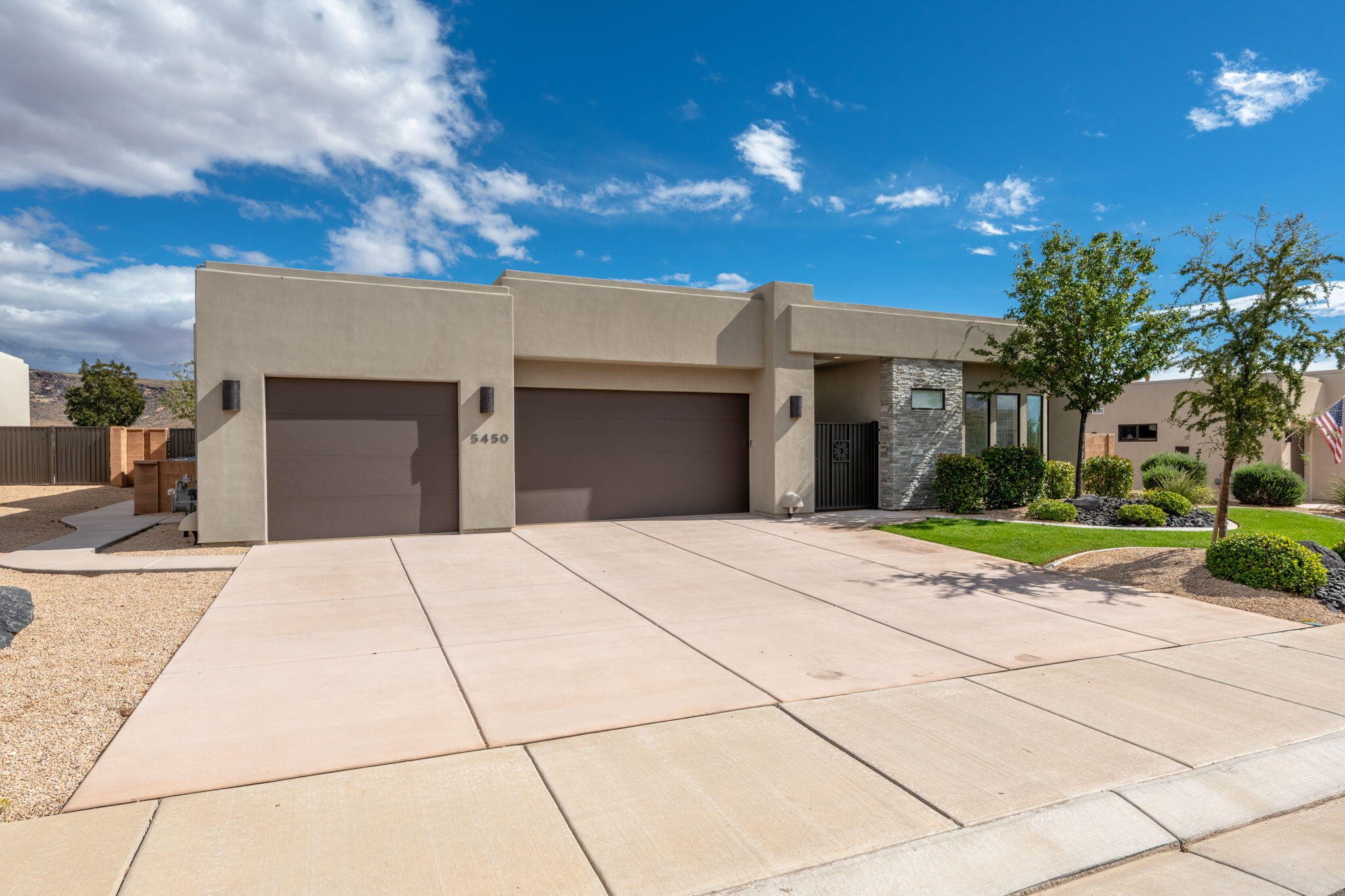 5450 N Northgate Peaks Dr — photo