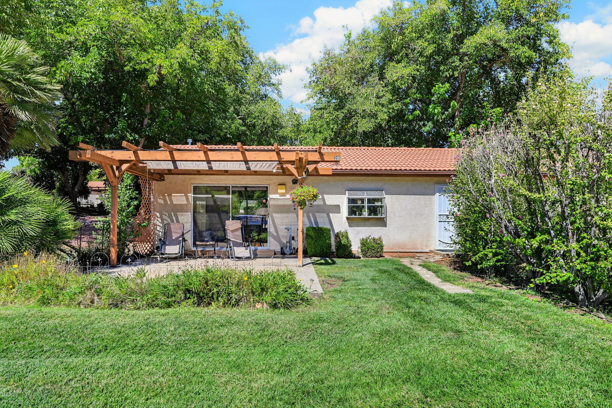 320 N Sunflower Dr 20 — photo
