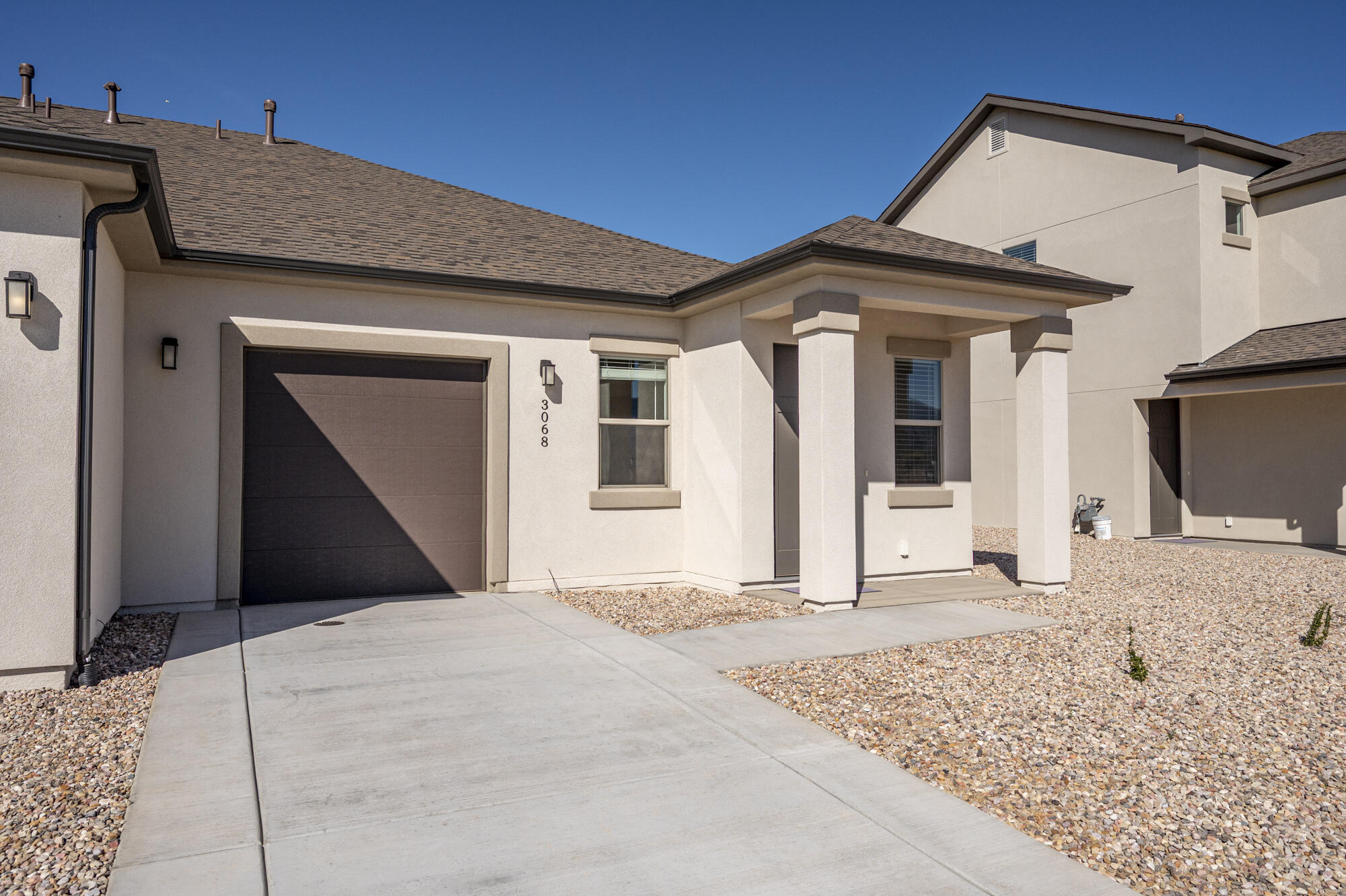 3068 W Runway Dr — photo